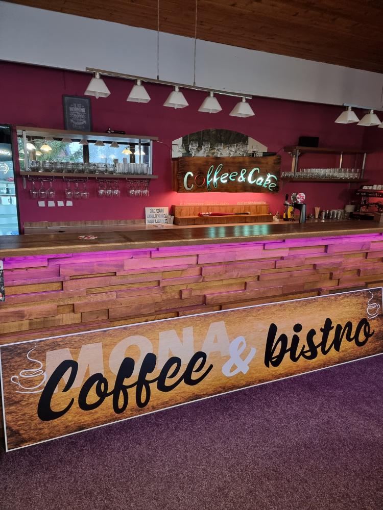 Coffee & bistro Mona foto 2