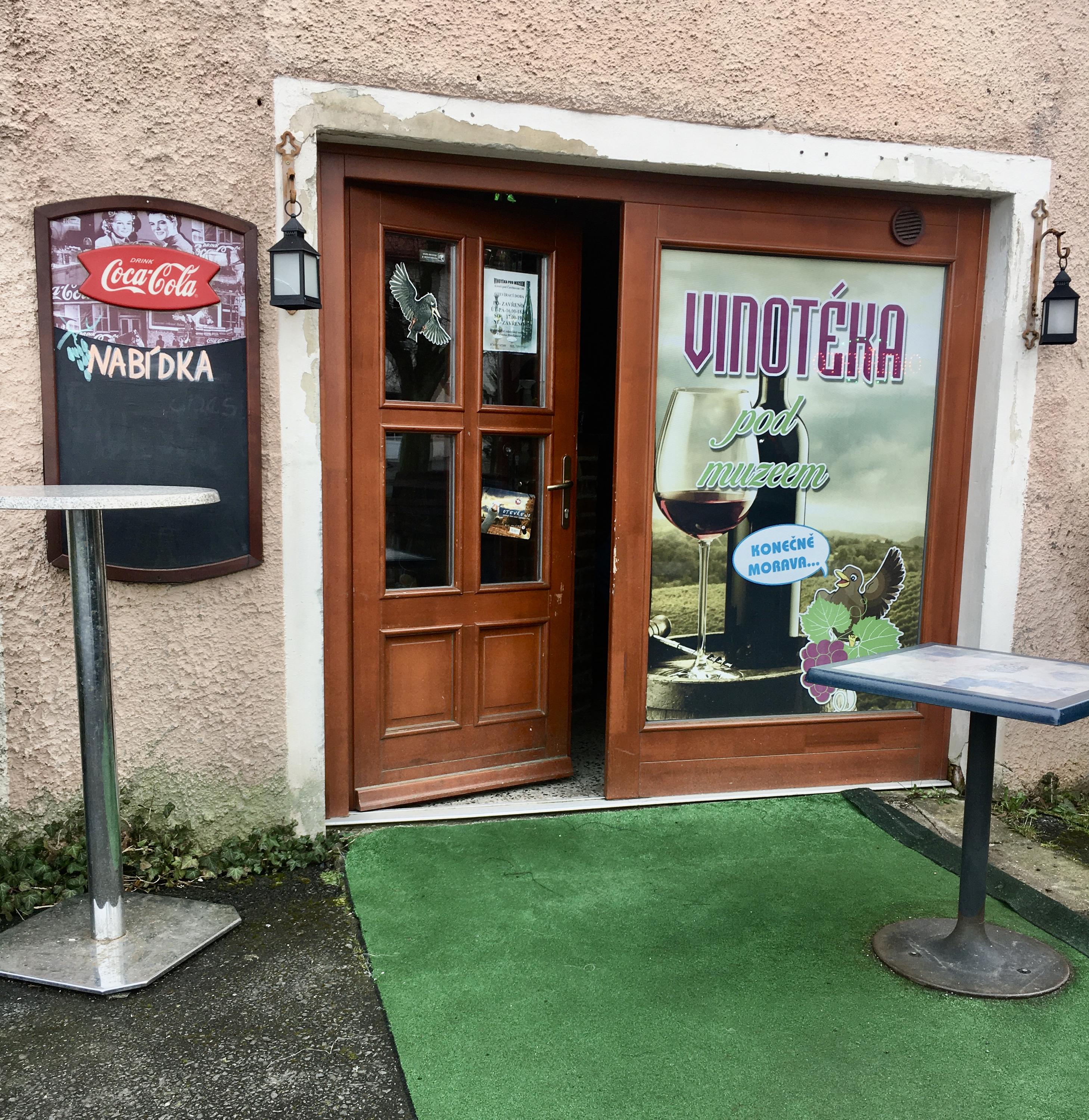 Vinotéka pod muzeem foto 3