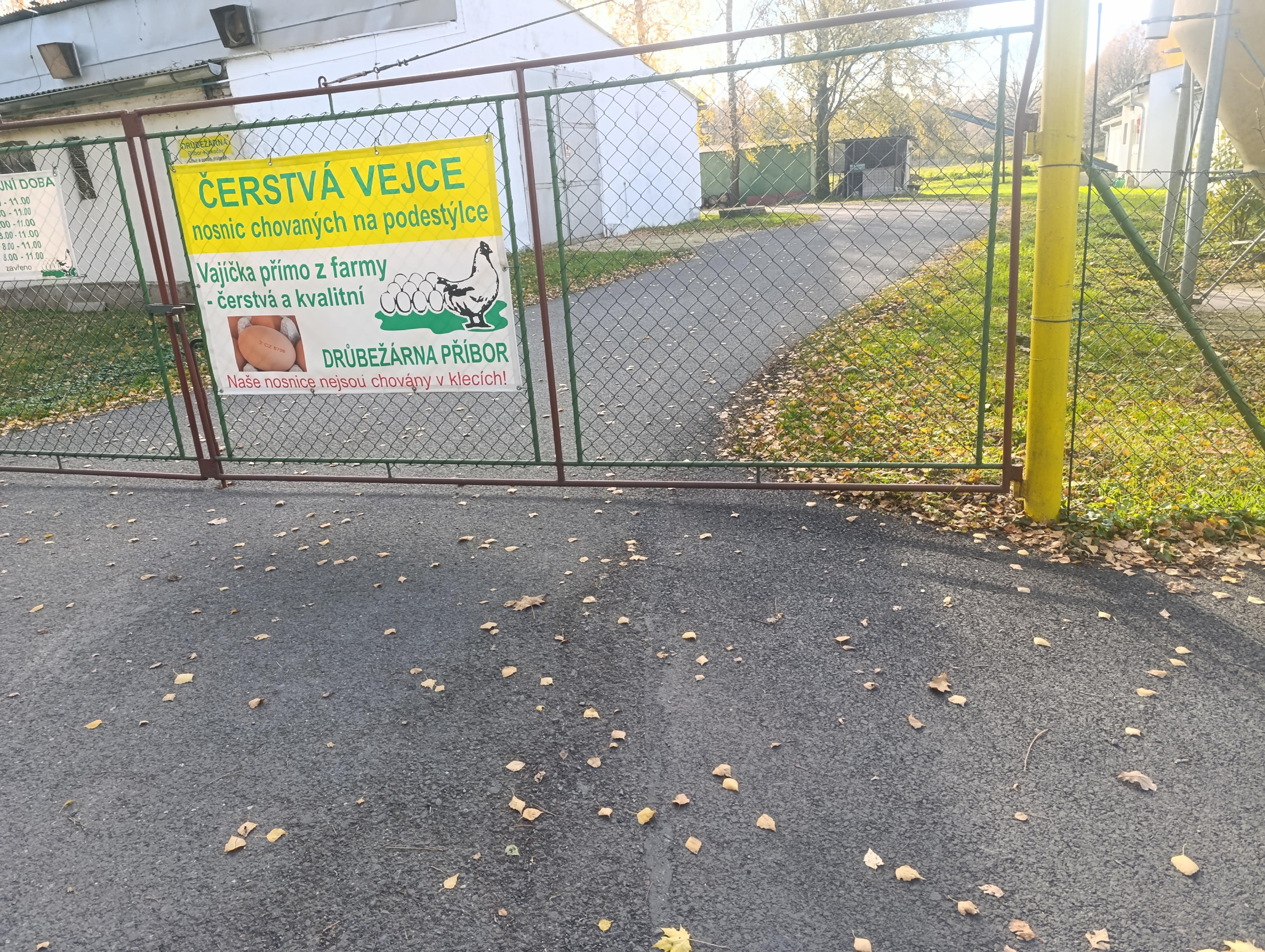 Drůbežárna Příbor - vejcomat foto 1