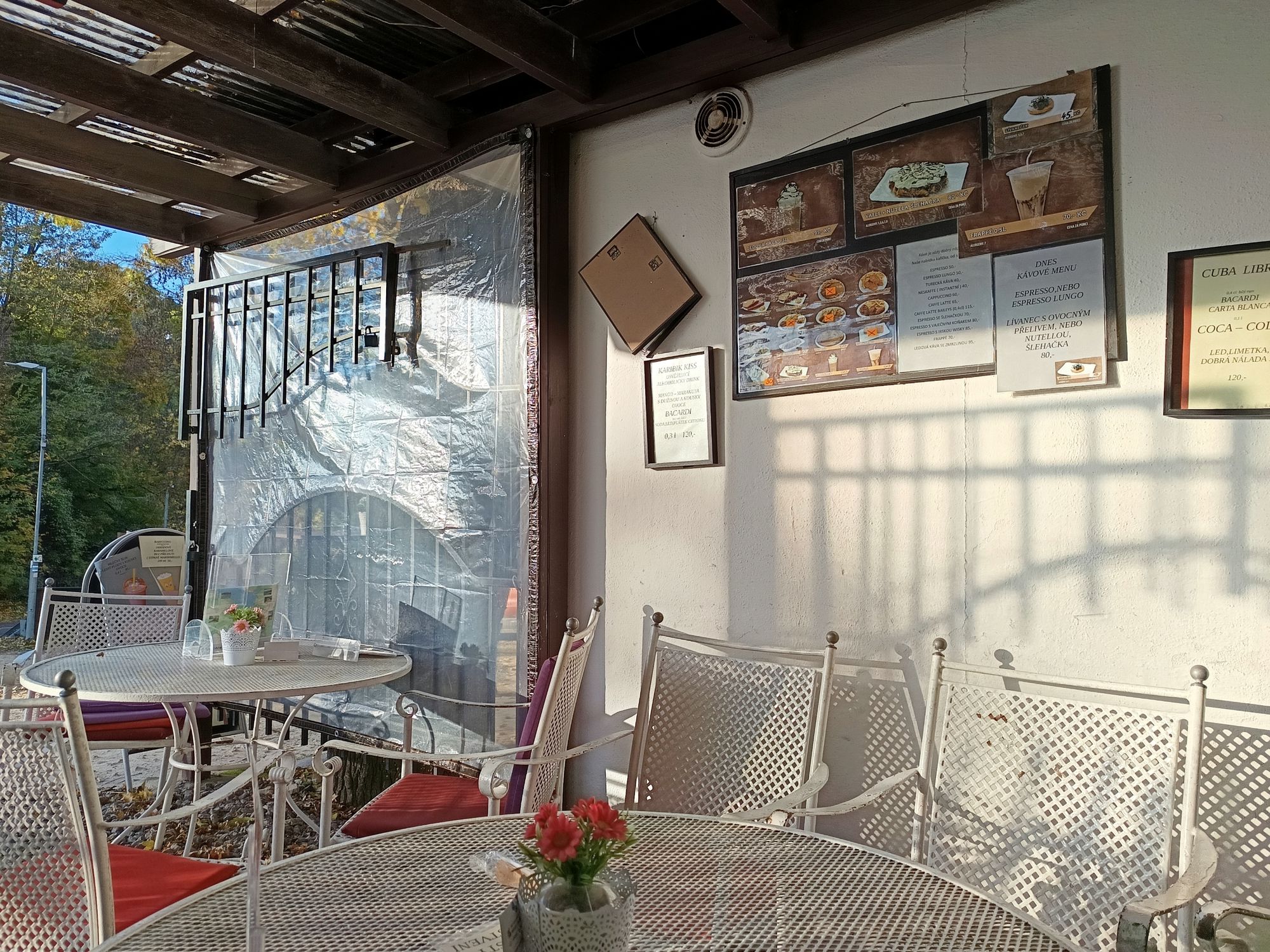 Občerstvení Vranov nad Dyjí foto 2