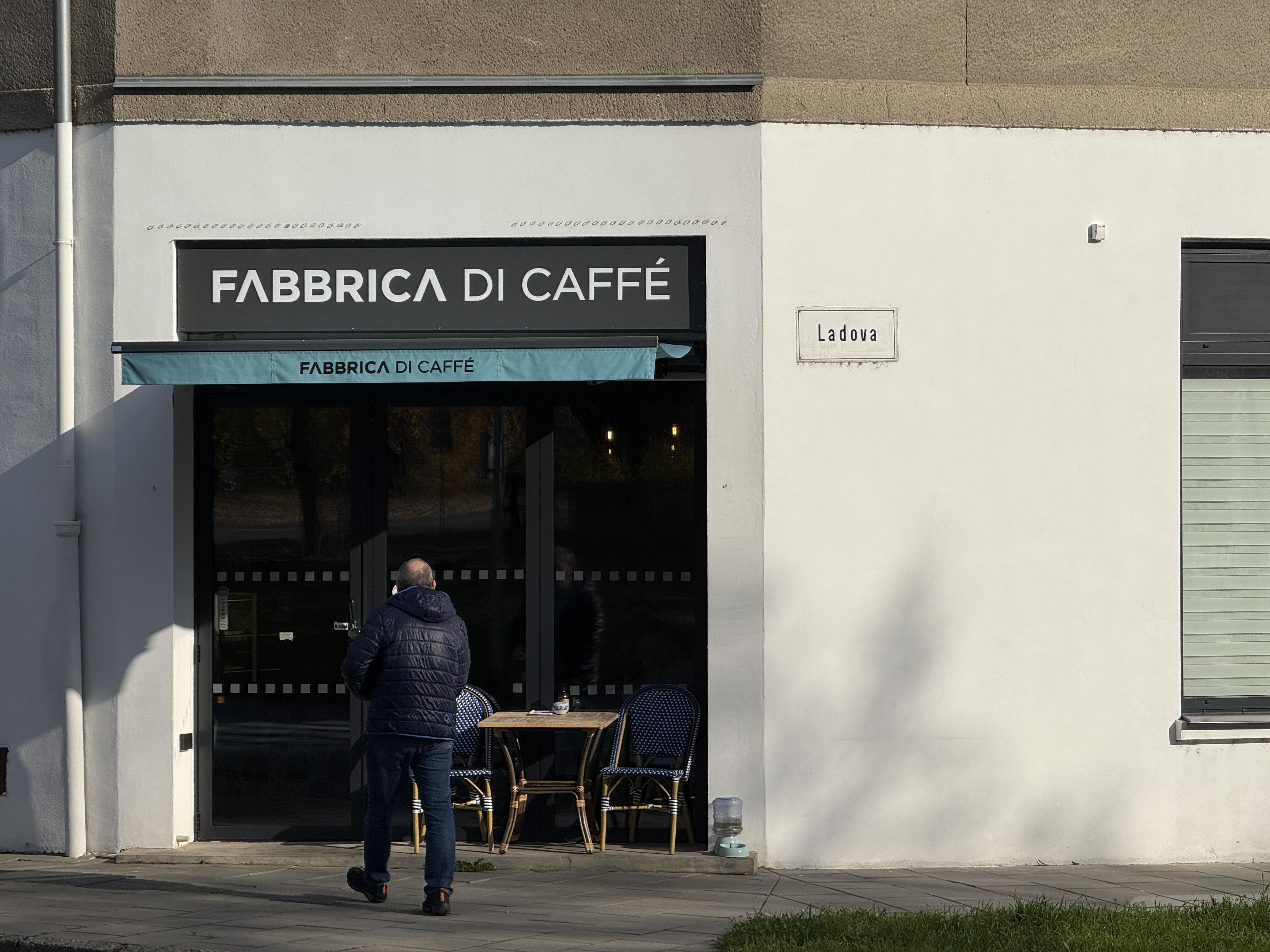 FABBRICA DI CAFFÉ foto 5