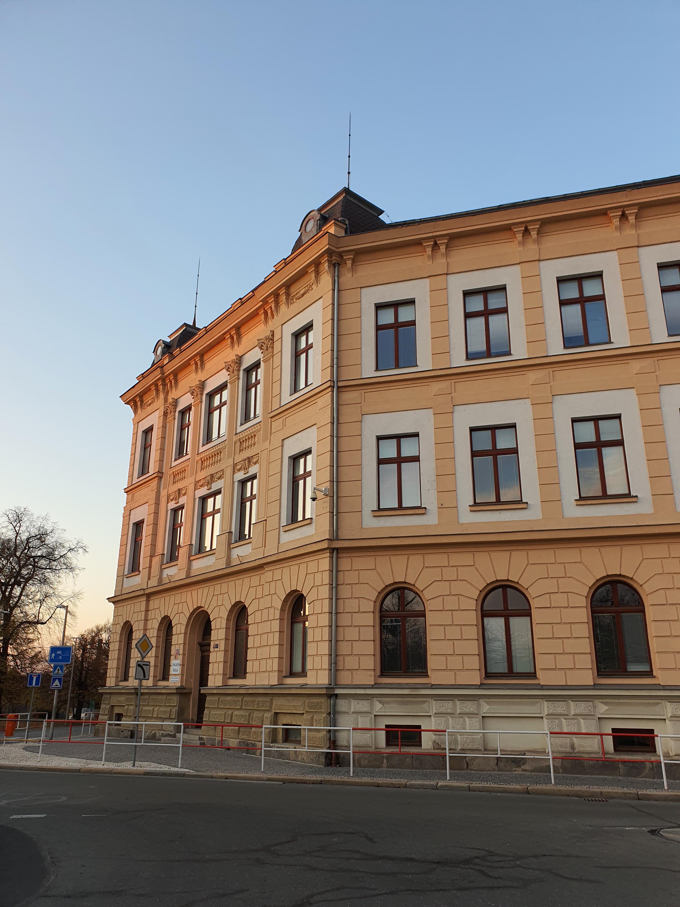 ZŠ Mladá Boleslav, Komenského náměstí foto 5