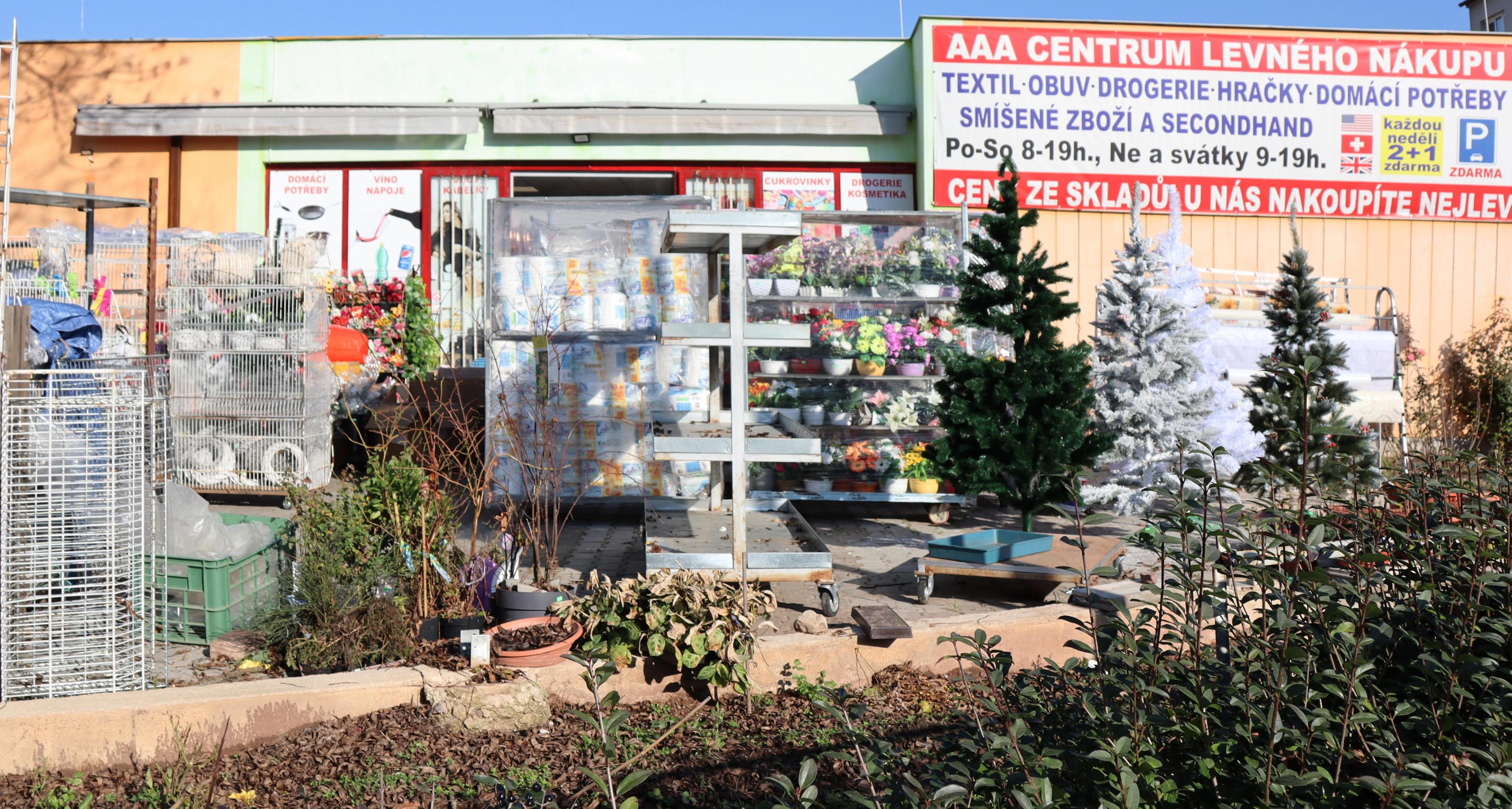 AAA Centrum levného nákupu foto 2
