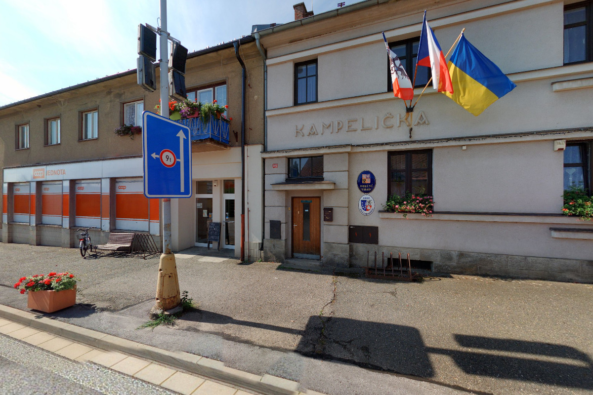 Bílá Třemešná - obecní úřad