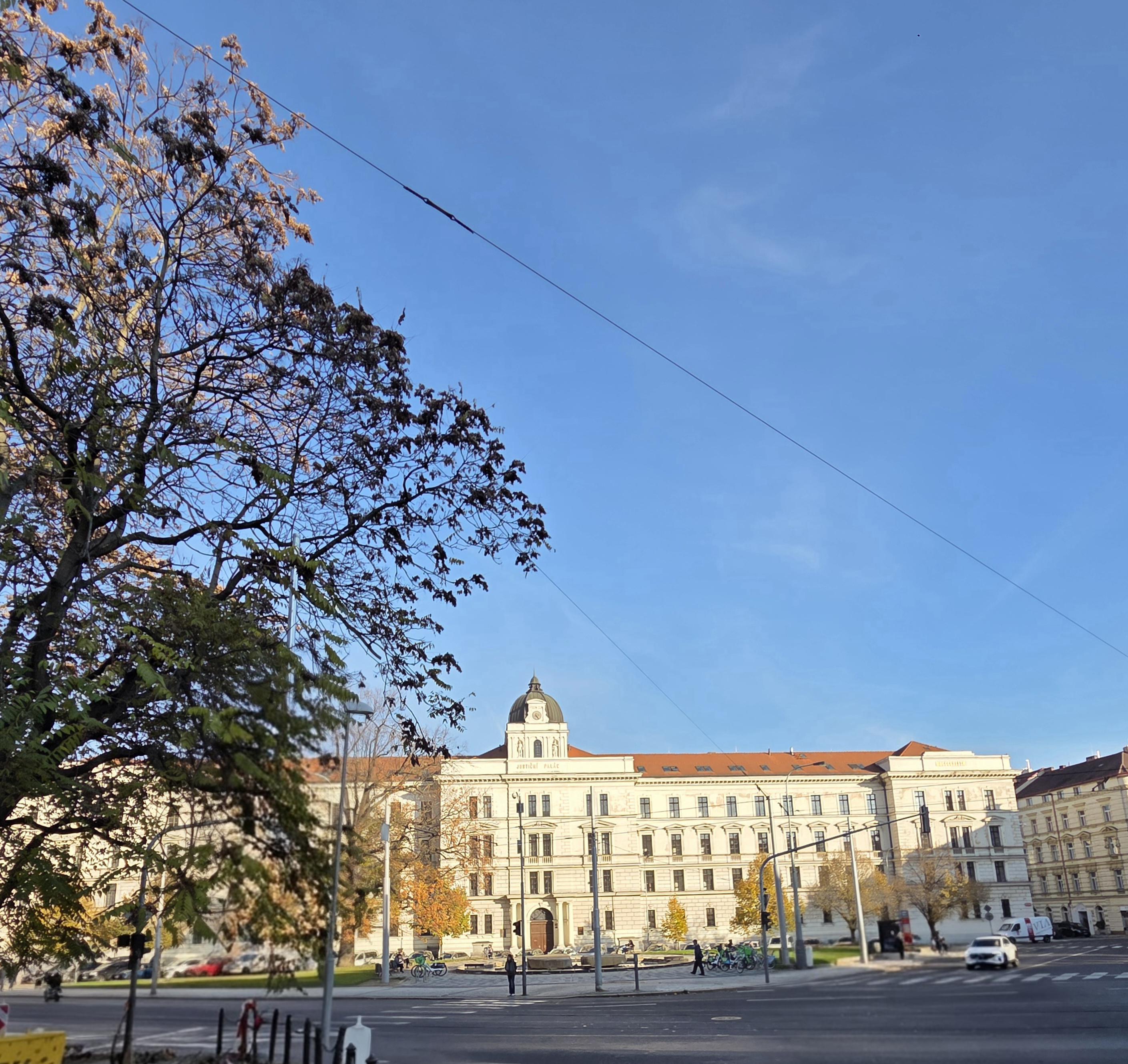 Krajský soud v Praze foto 3