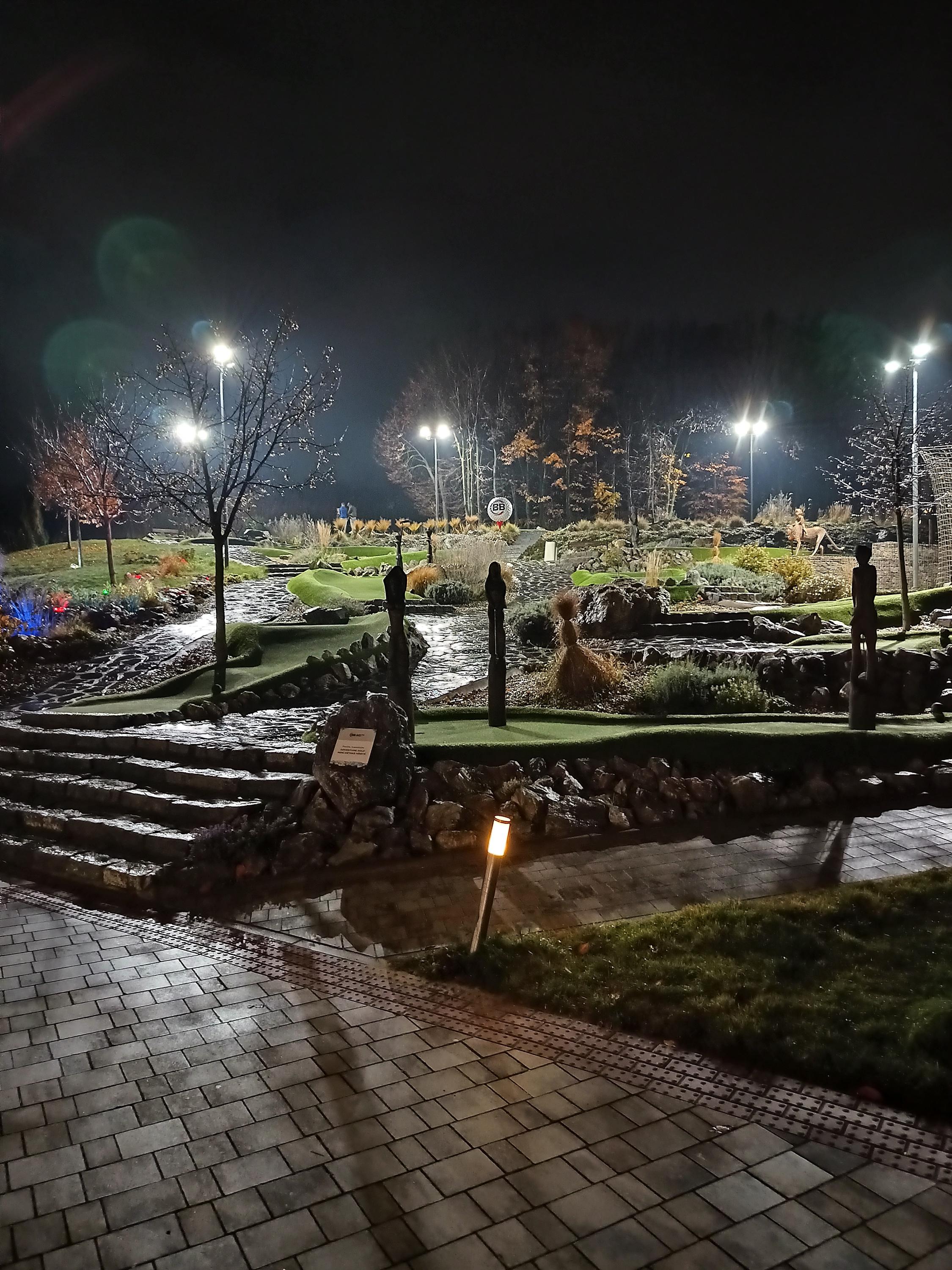 Adventure golf - Bowling centrum Brno foto 2
