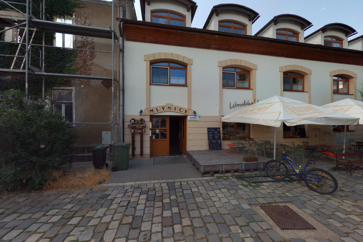 Permakulturní zahrada Bouzov - Samoobslužná prodejna