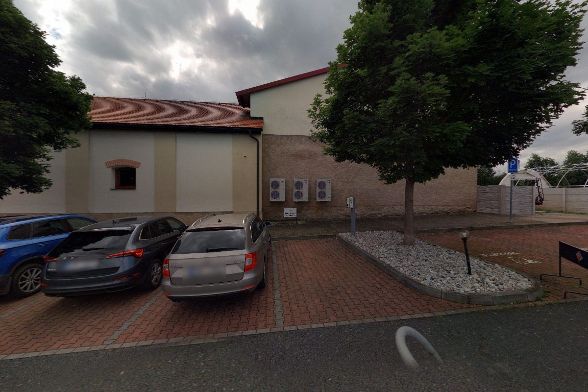 Dobíjecí stanice E.ON Drive