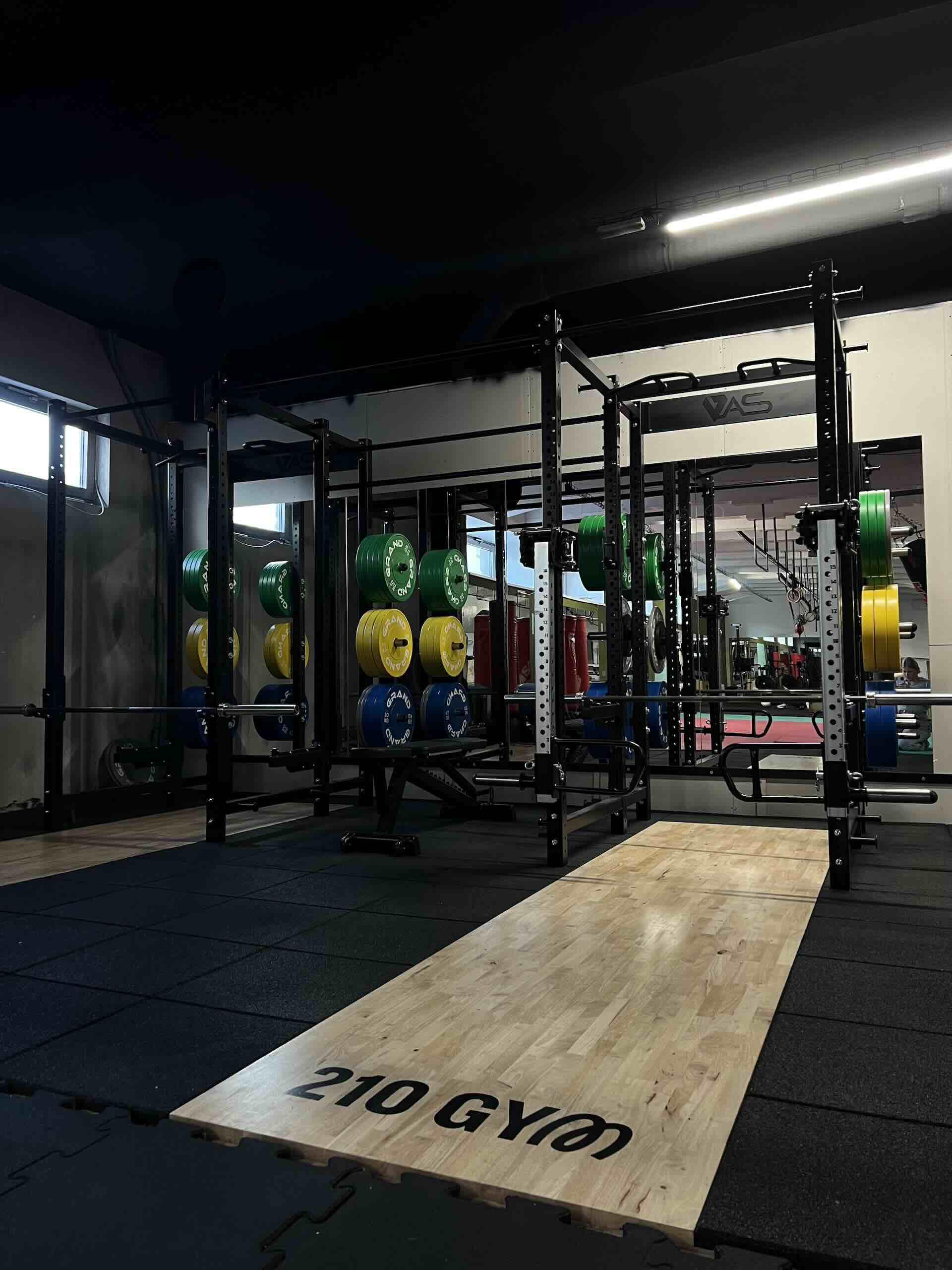 210 Gym foto 5