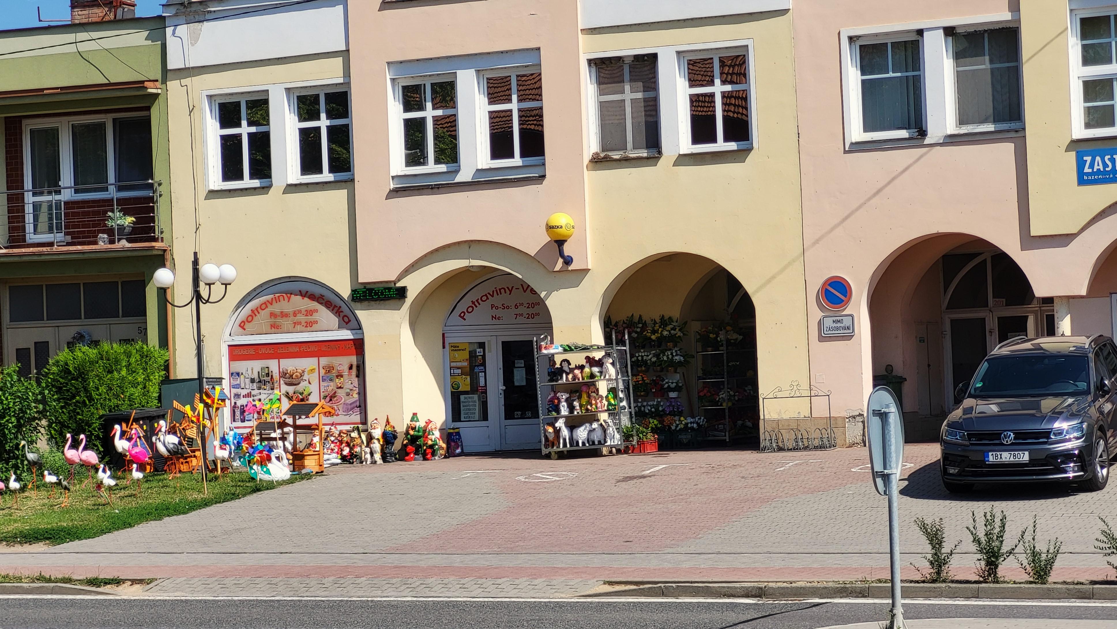 Potraviny - Večerka Vracov foto 2