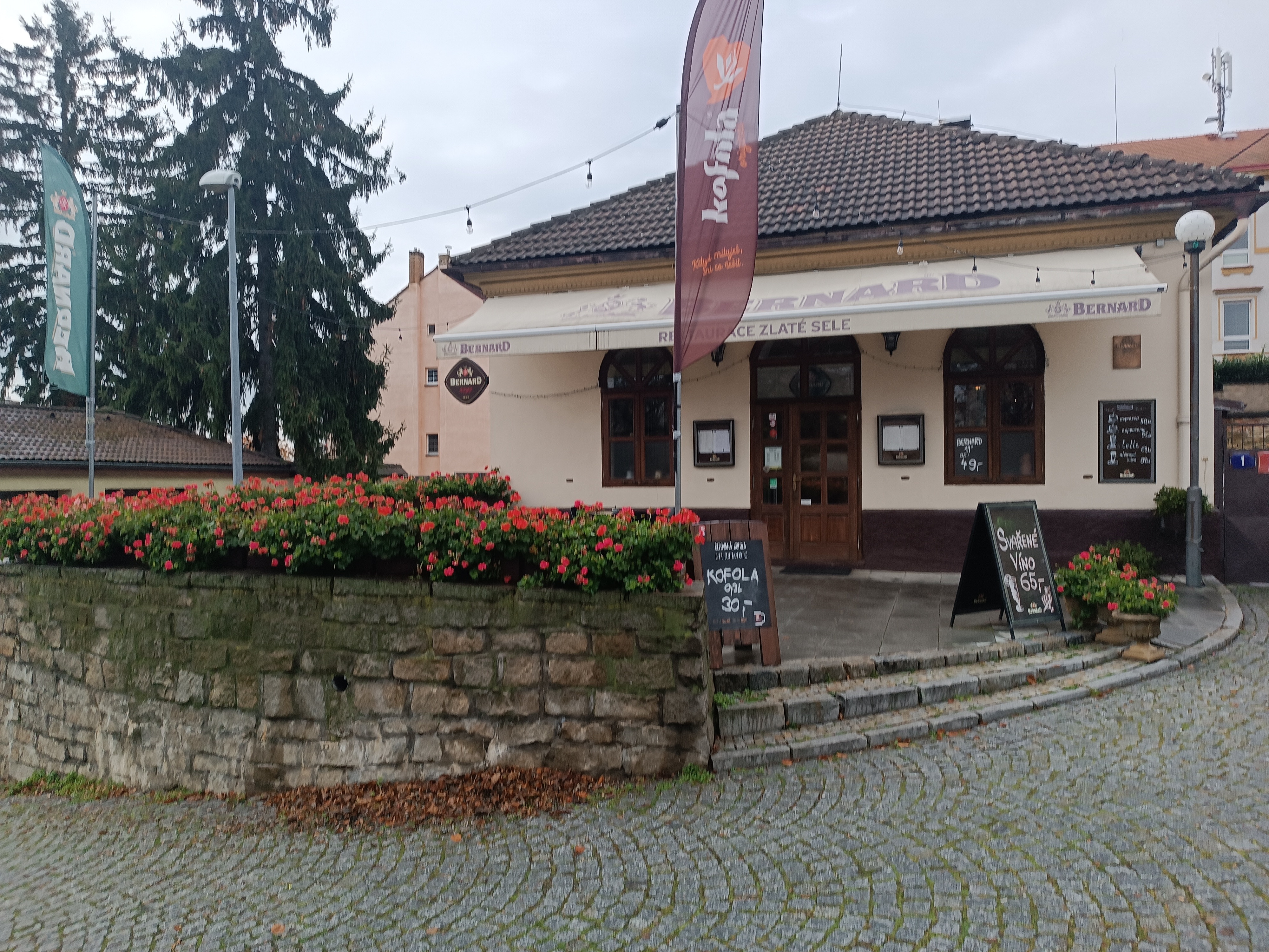 Restaurace Zlaté sele foto 2