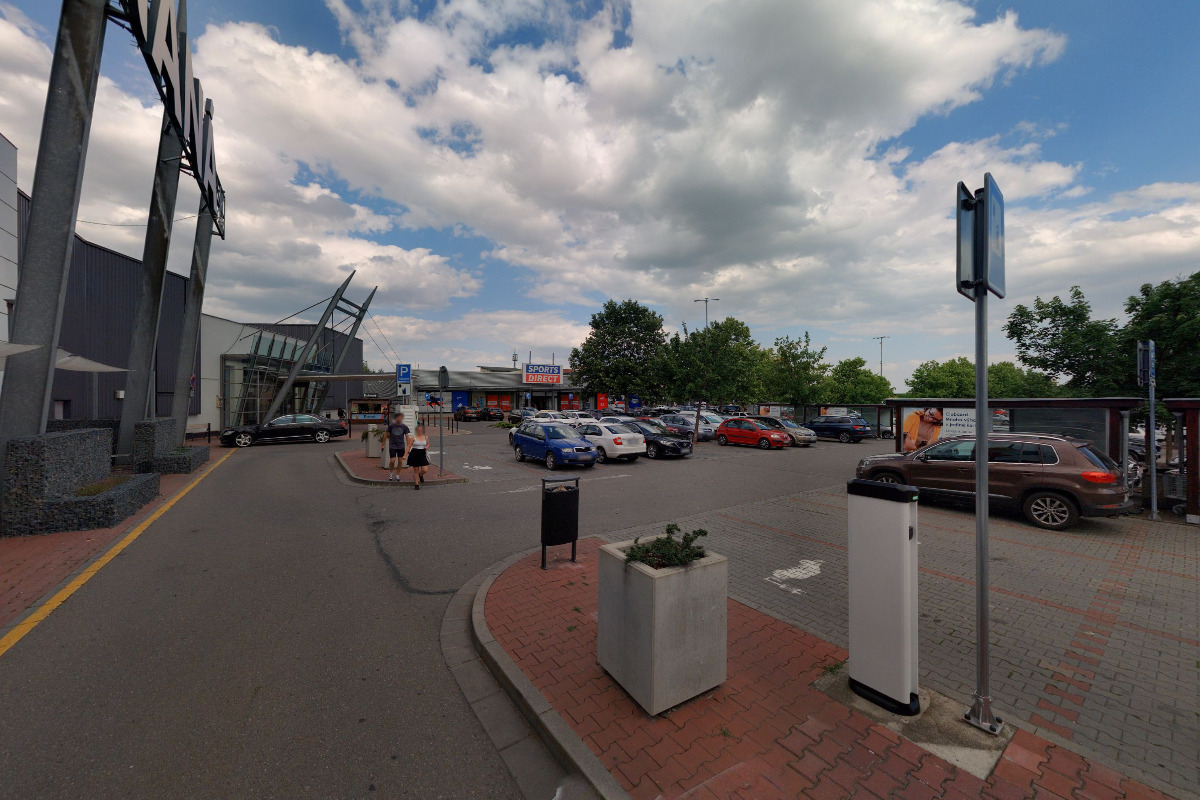 Dobíjecí stanice E.ON Drive