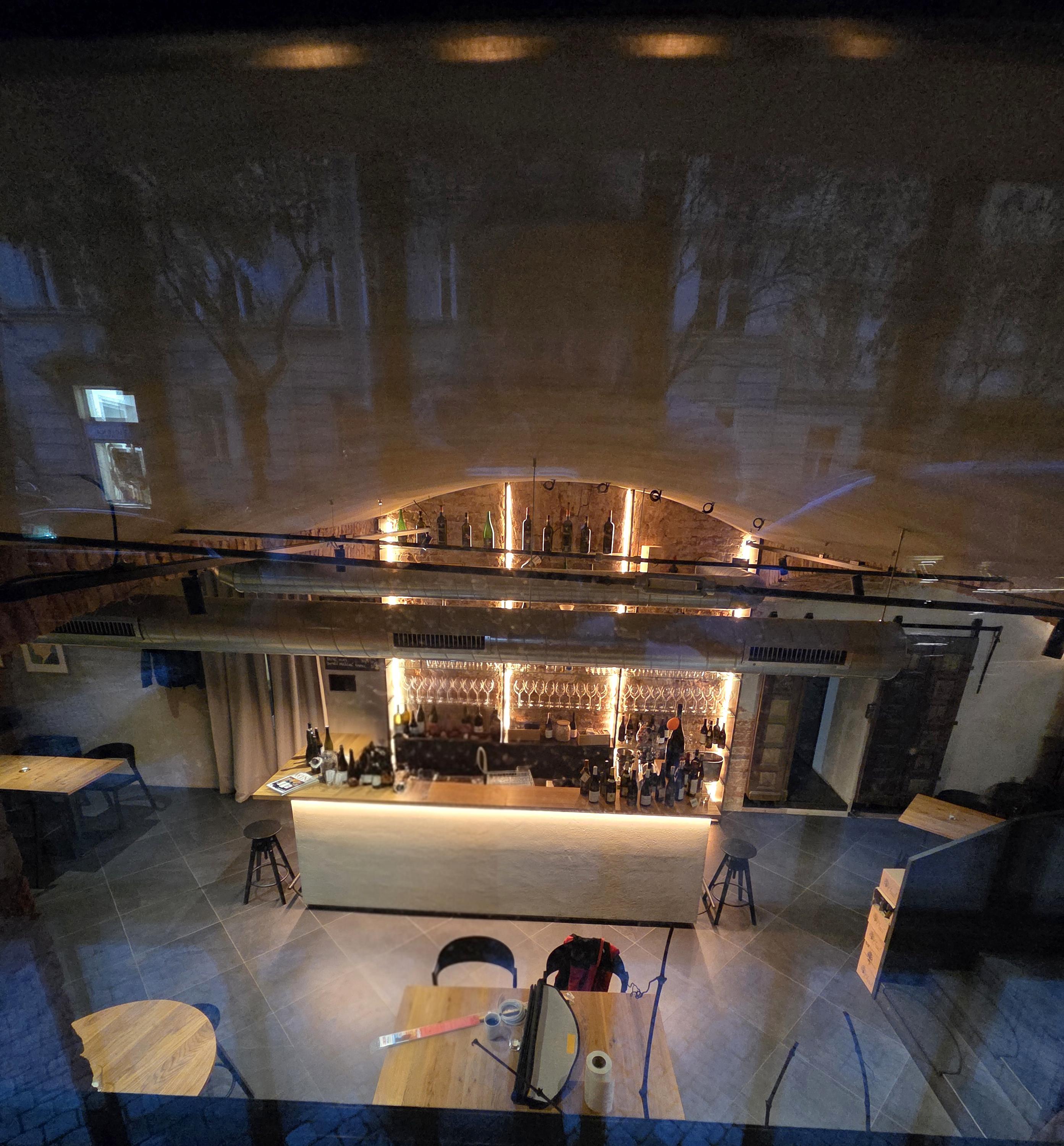 Winehub Mánesovka foto 3