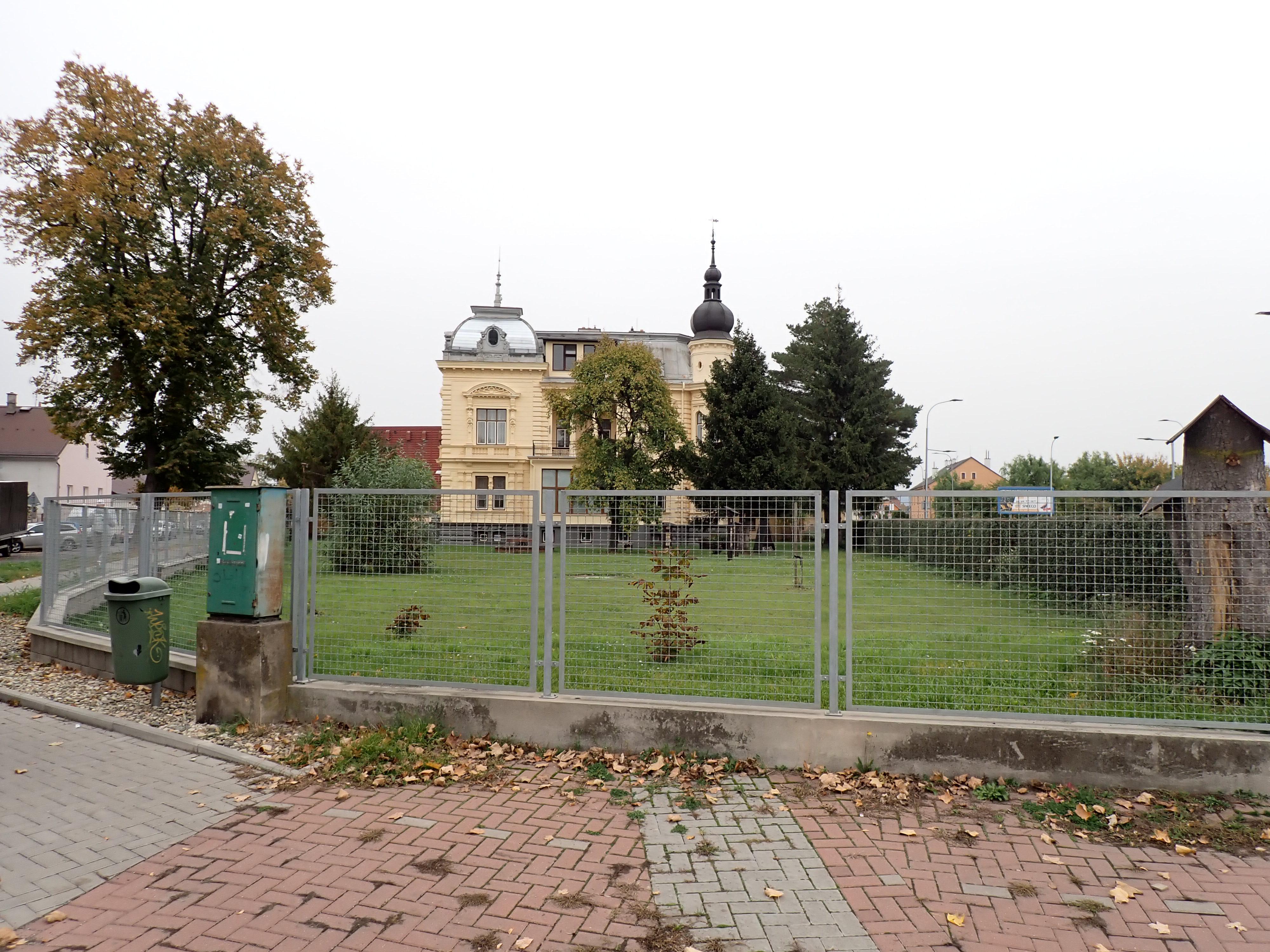 Dům dětí a mládeže Vila Tereza, Uničov foto 3