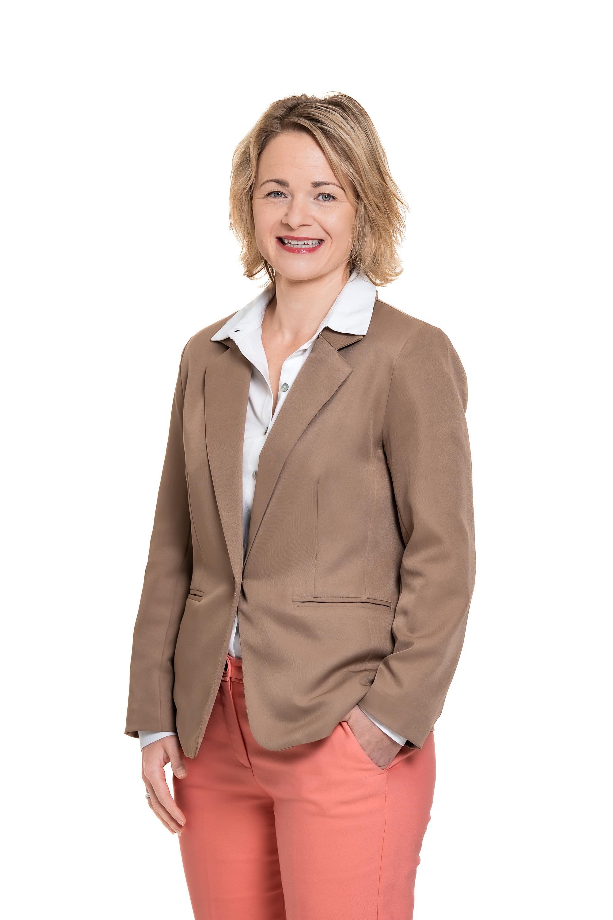 Lenka Chaloupková - realitní makléř foto 1