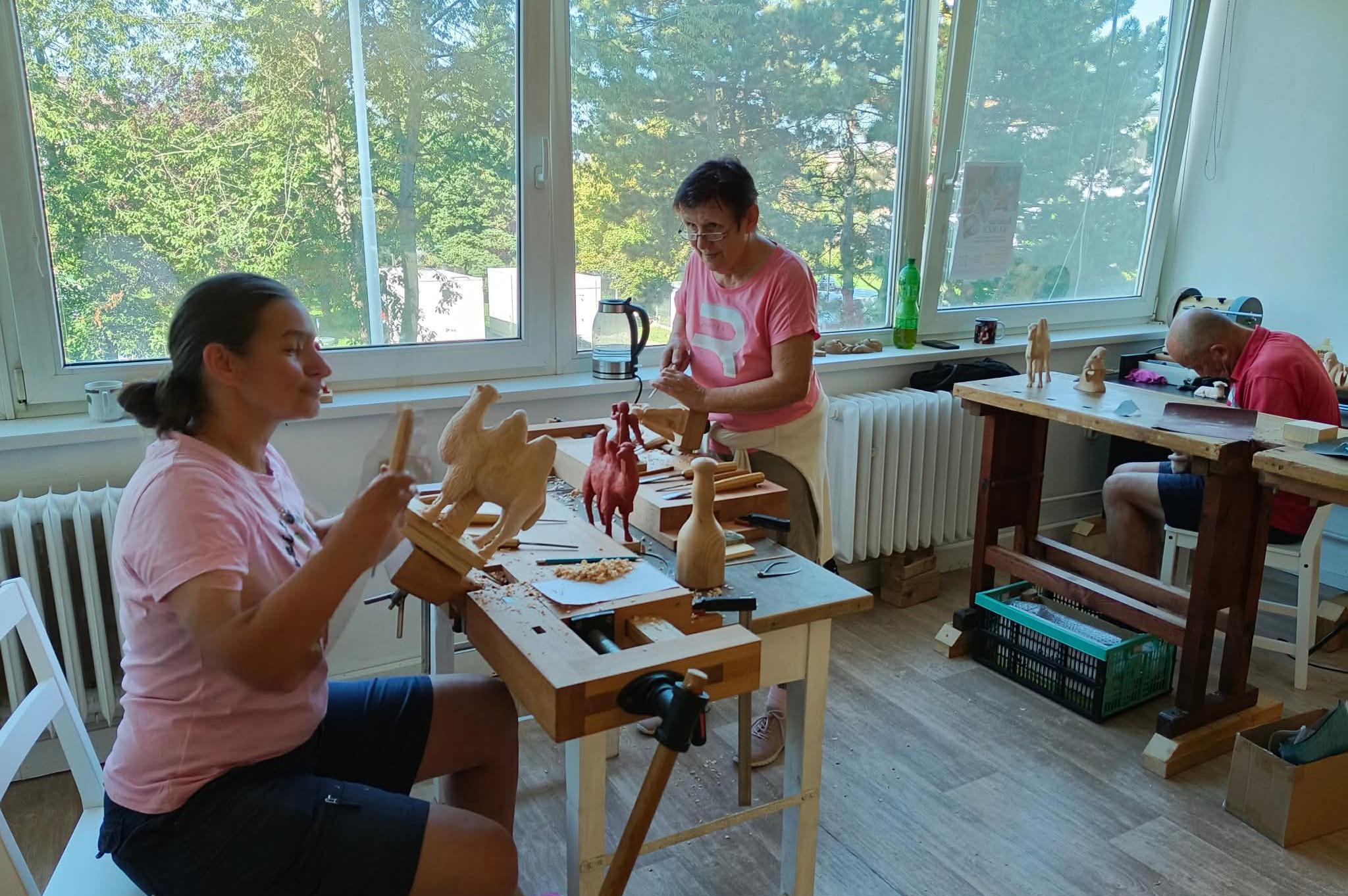 Živé řezbářství