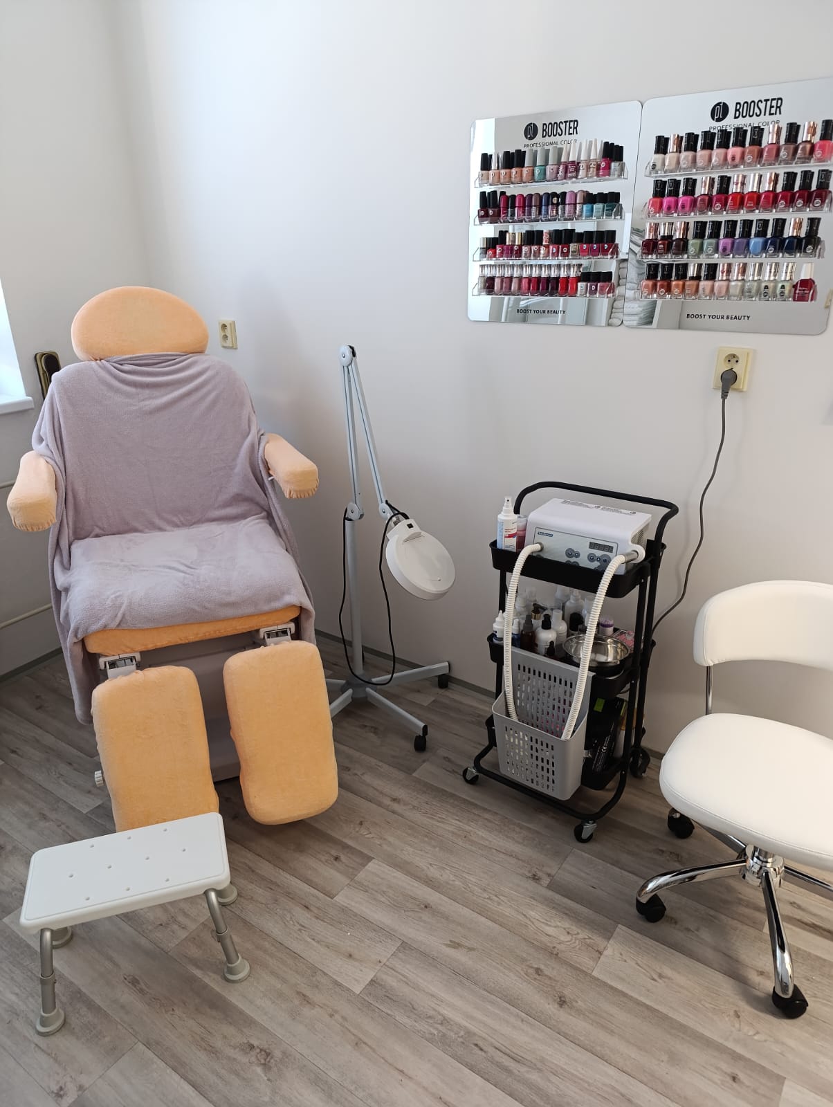 Veronika Šolcová - Pedikúra, manikúra foto 2