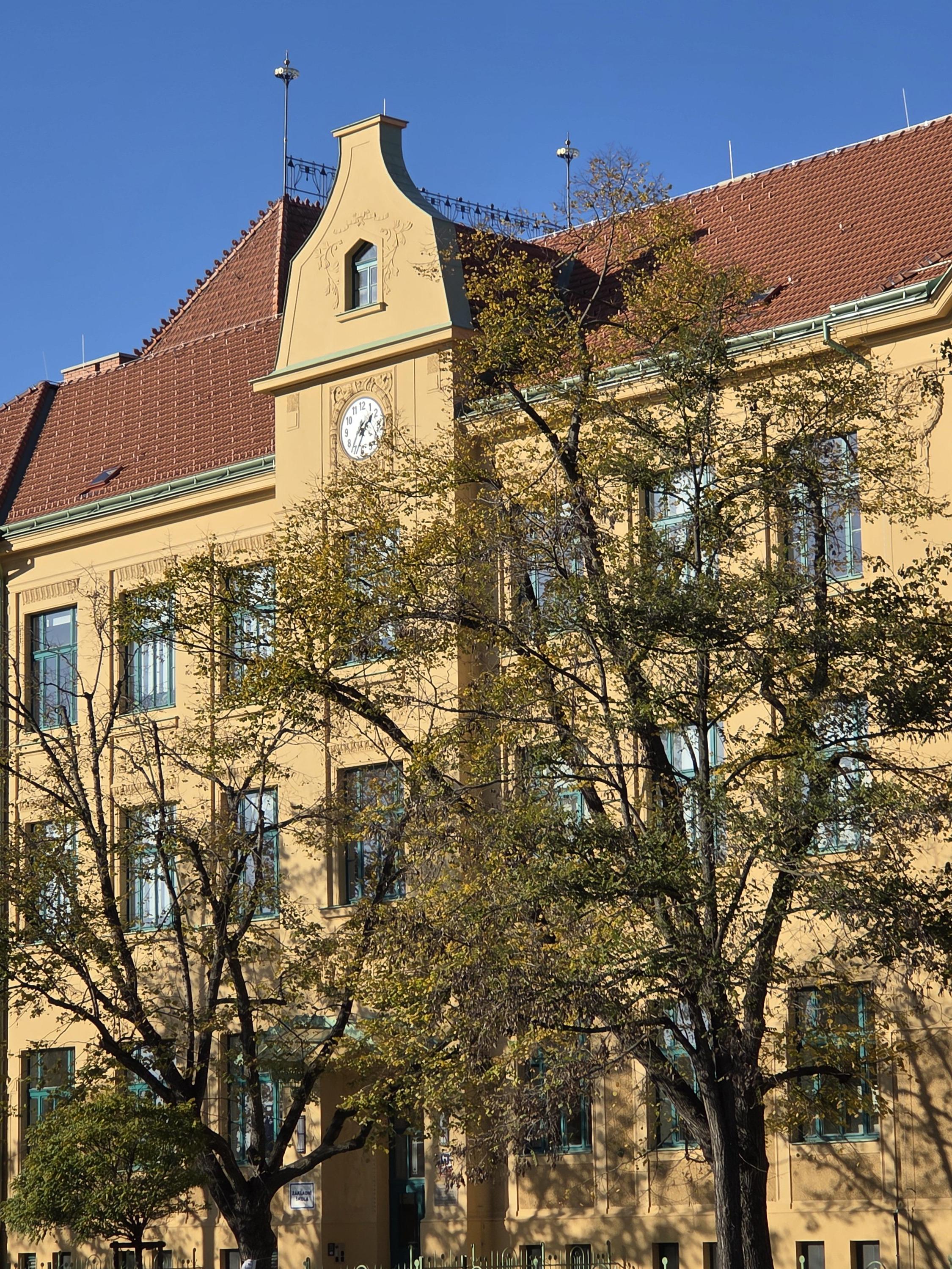 Základní škola V Olšinách, Praha 10 foto 5