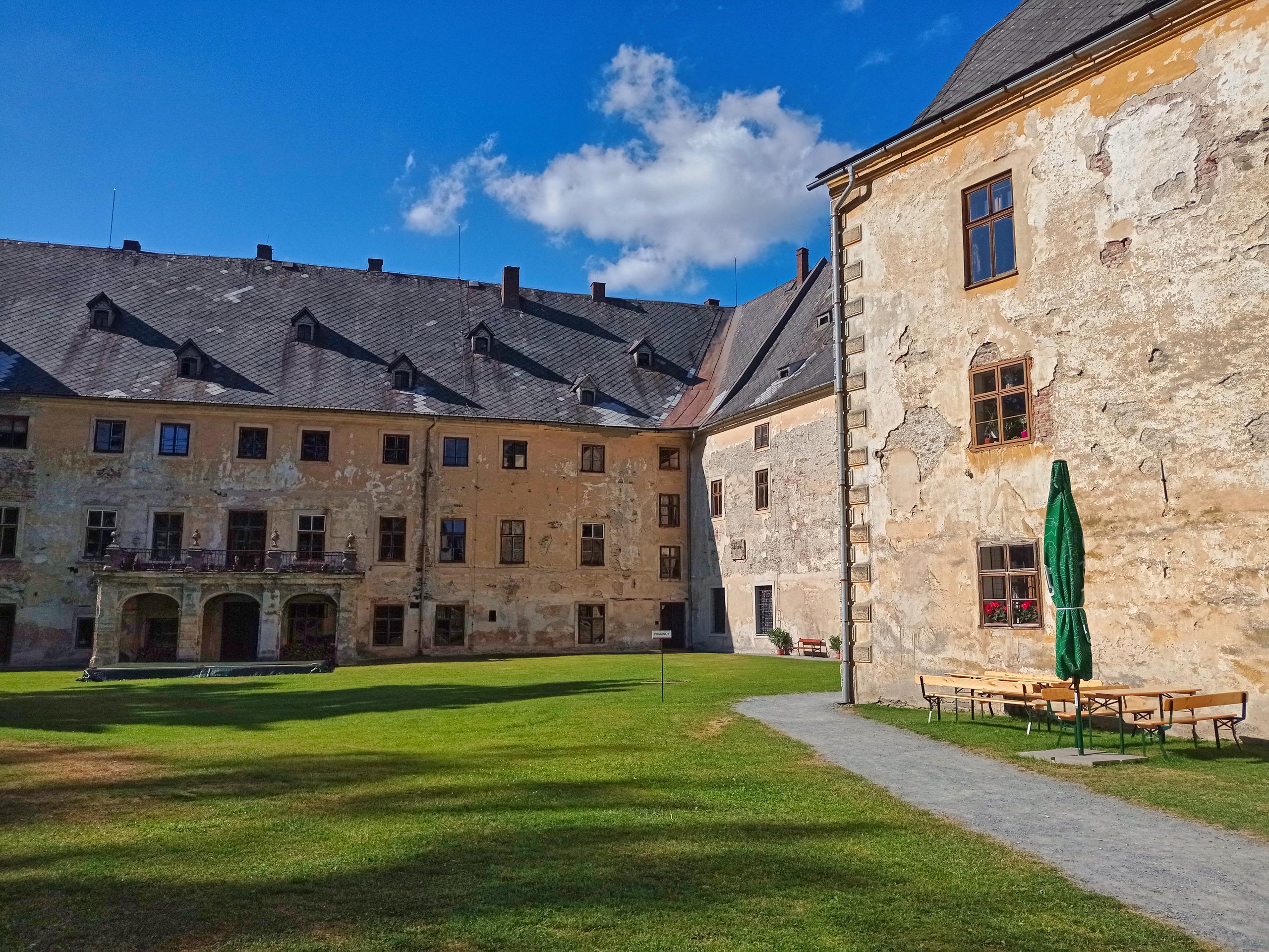 Zámecký šenk foto 2