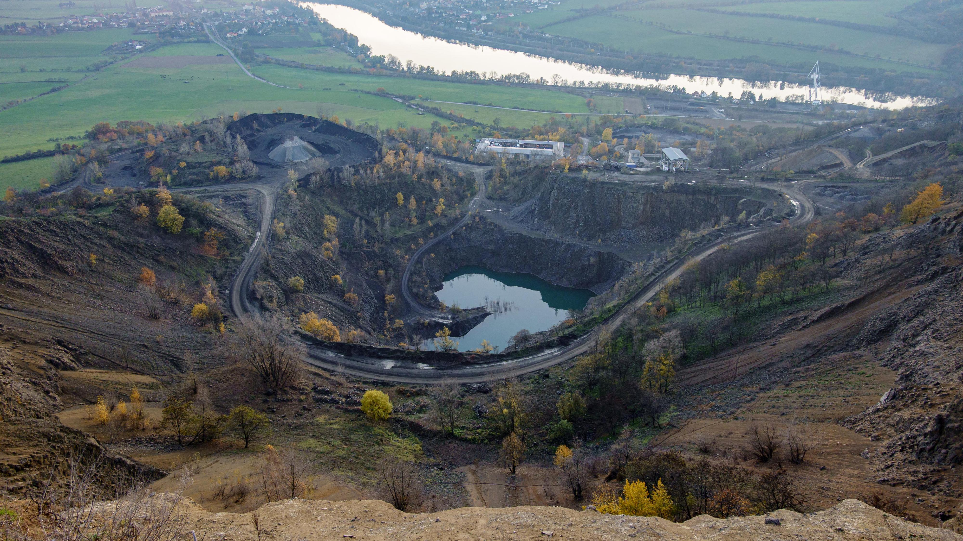 EUROVIA Kamenolomy, a.s. - Lom Libochovany foto 3