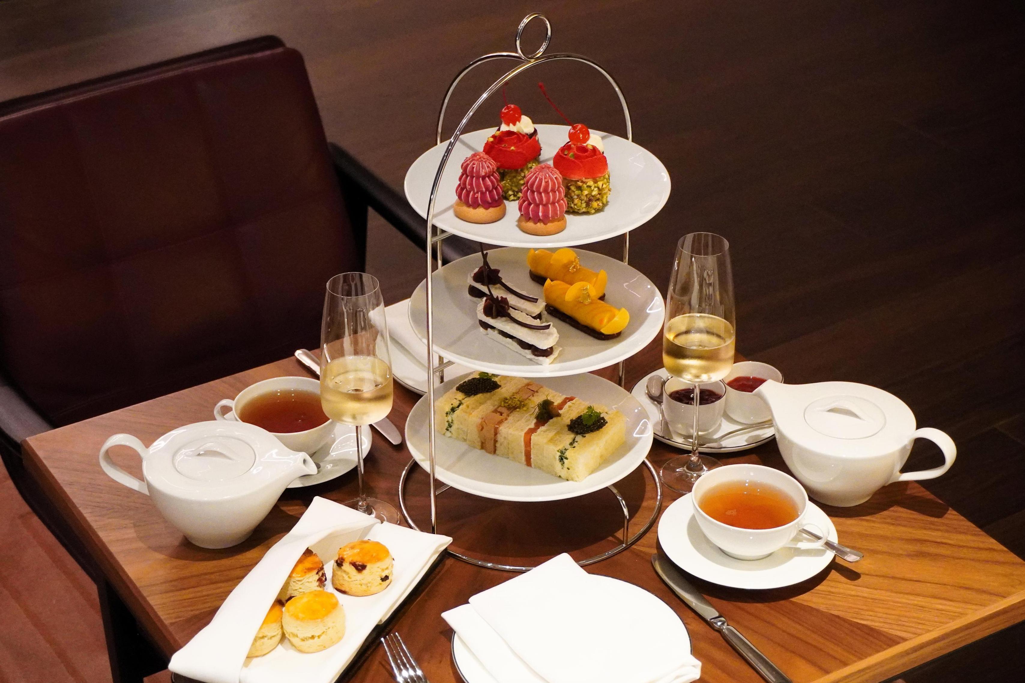 Afternoon Tea v Coocoo's Nest baru