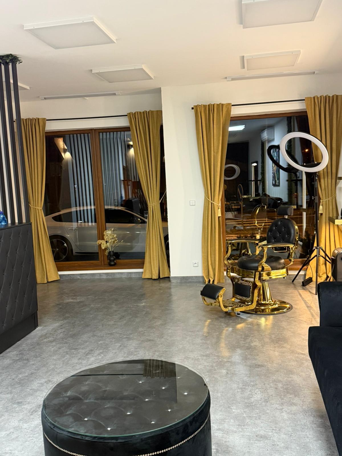Oscar's Barbershop foto 2