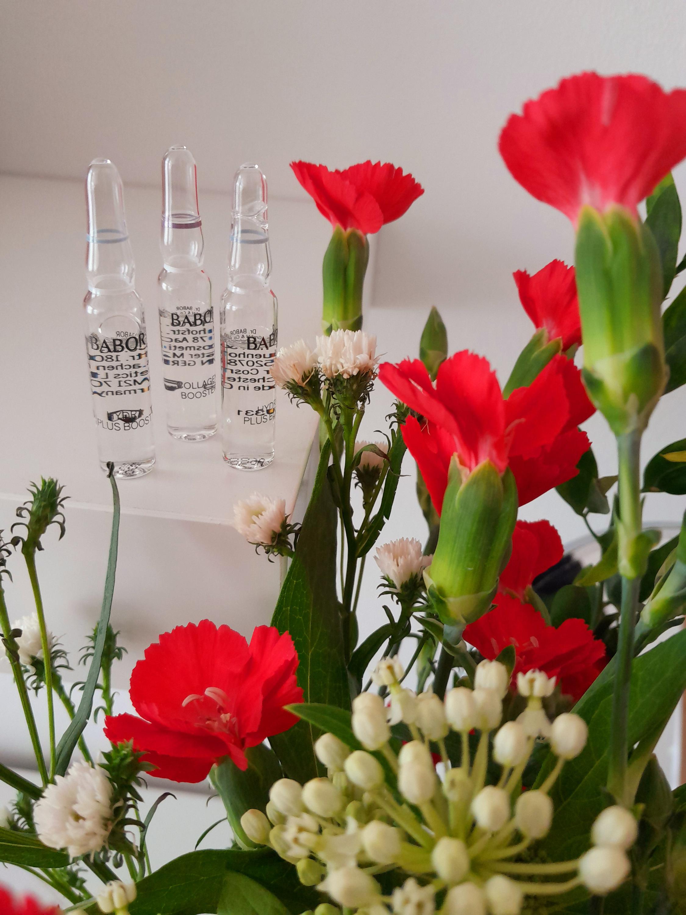 MORE THAN SKINCARE BY ZUZKA foto 4