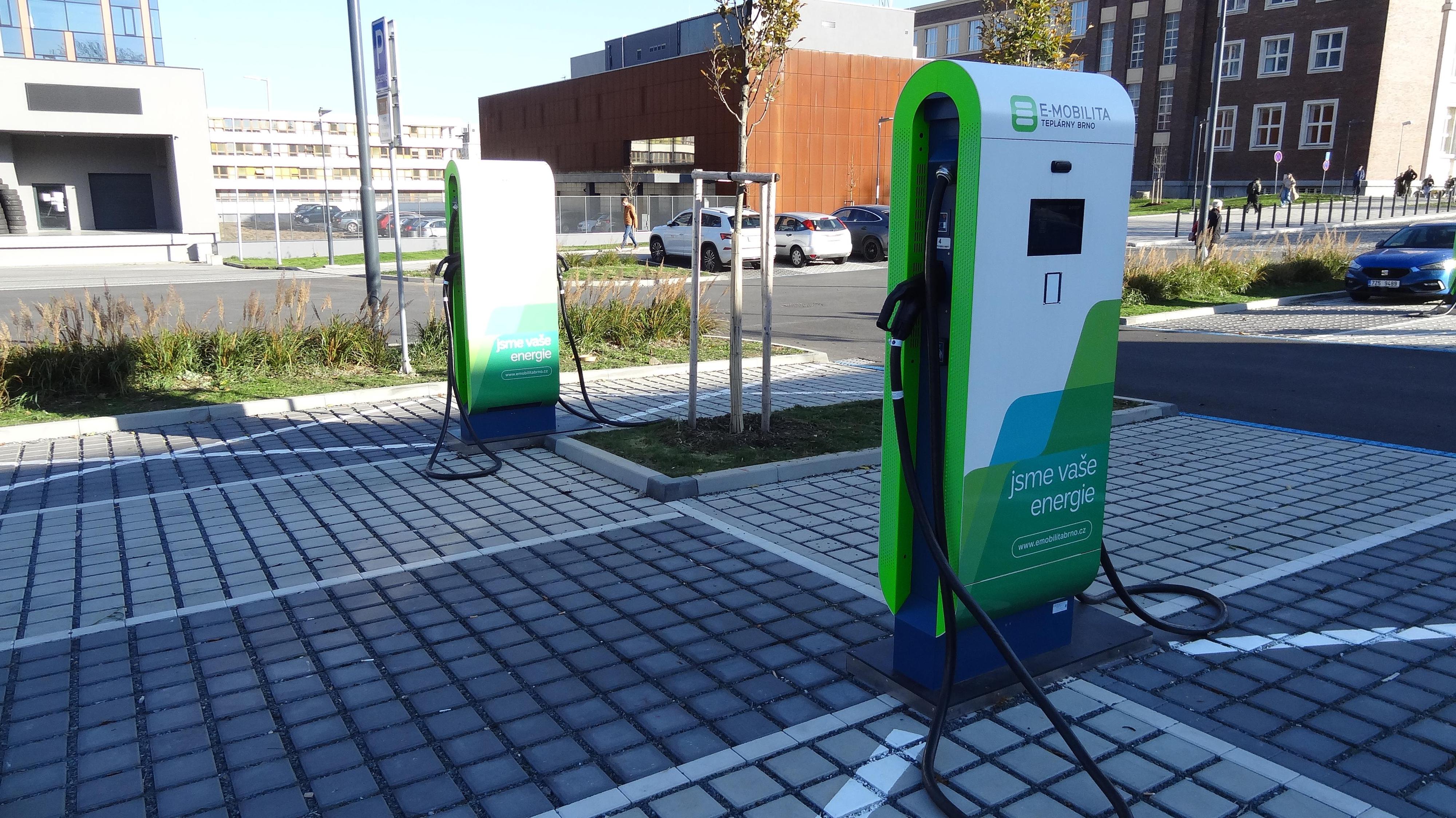 Teplárny Brno, a.s. - rychlonabíjecí stanice foto 2