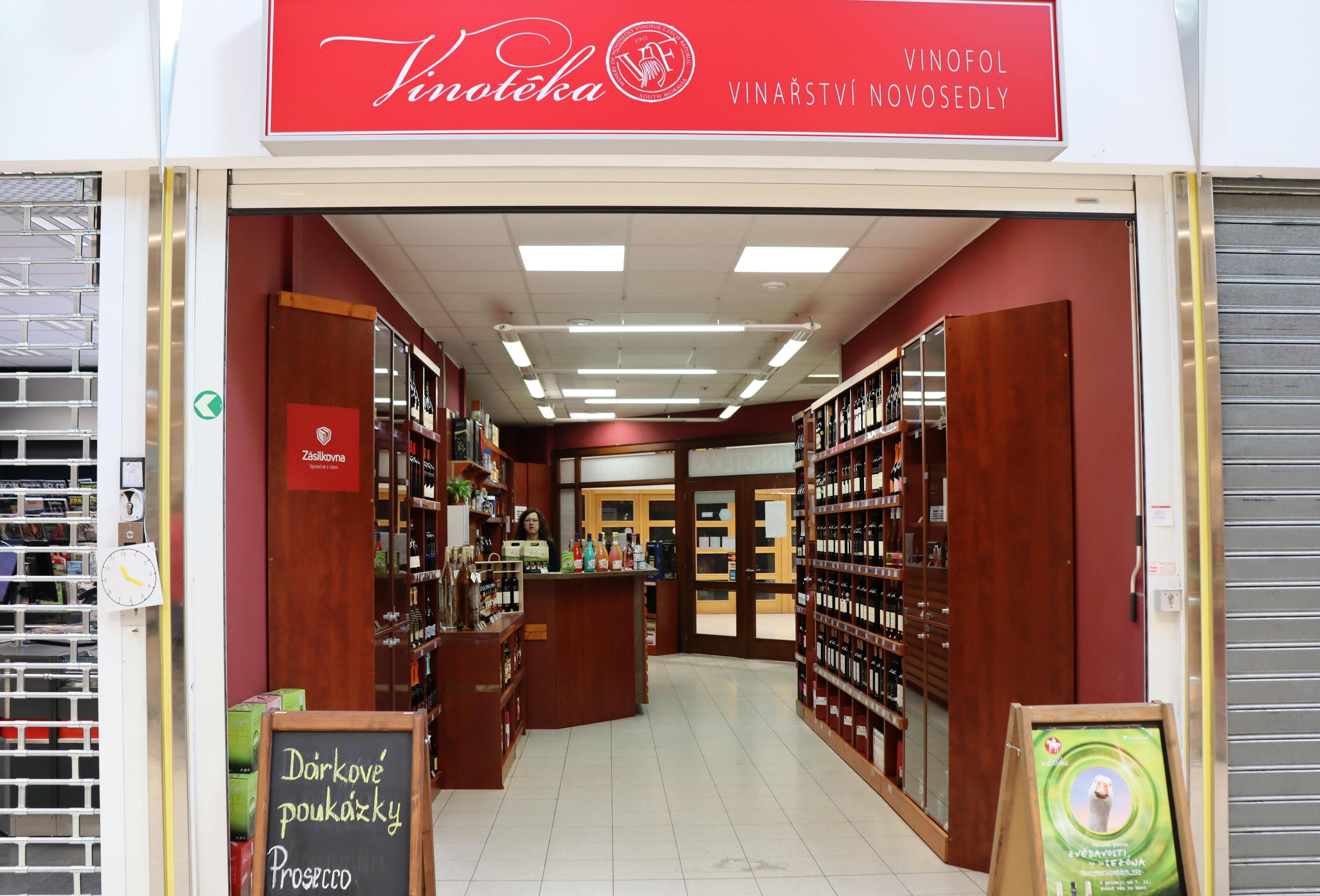 VINOTÉKA VINOFOL foto 2