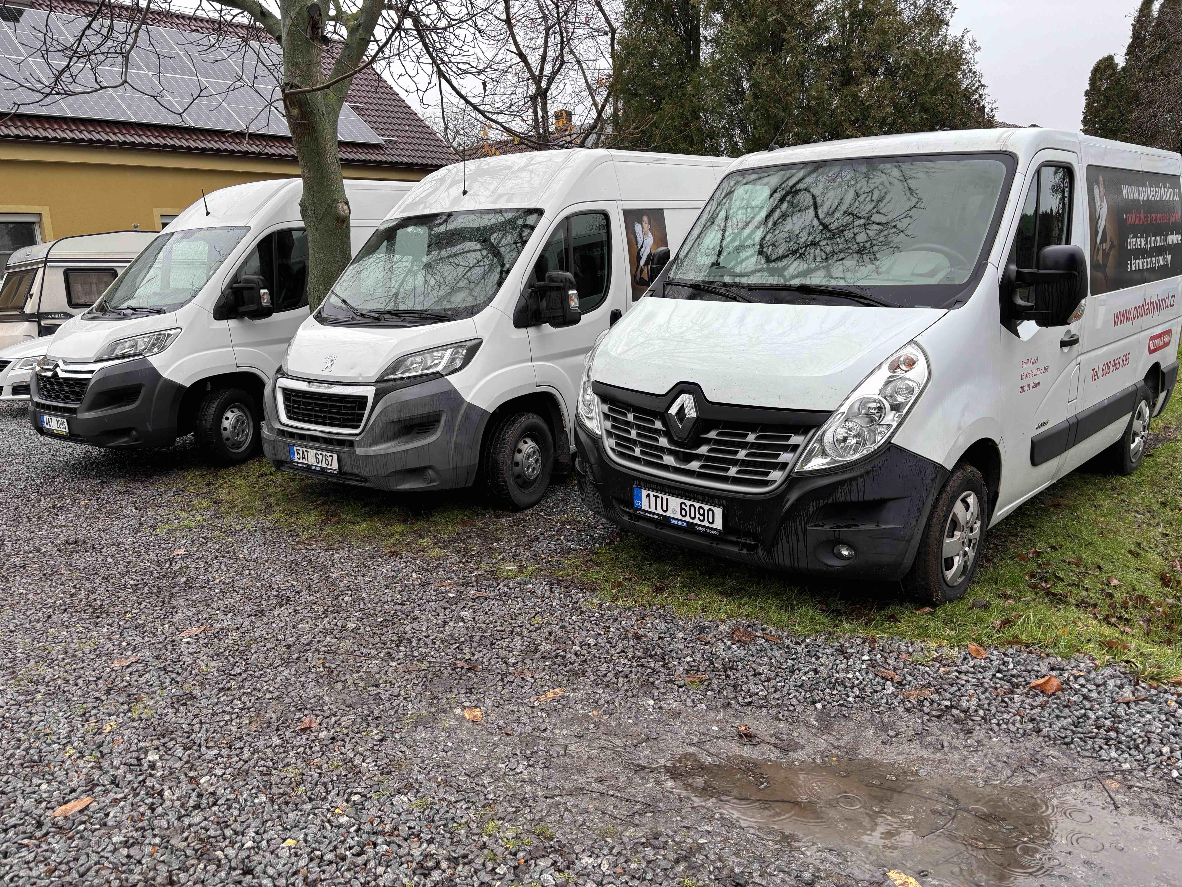 Půjčovna užitkových vozidel Velim foto 6