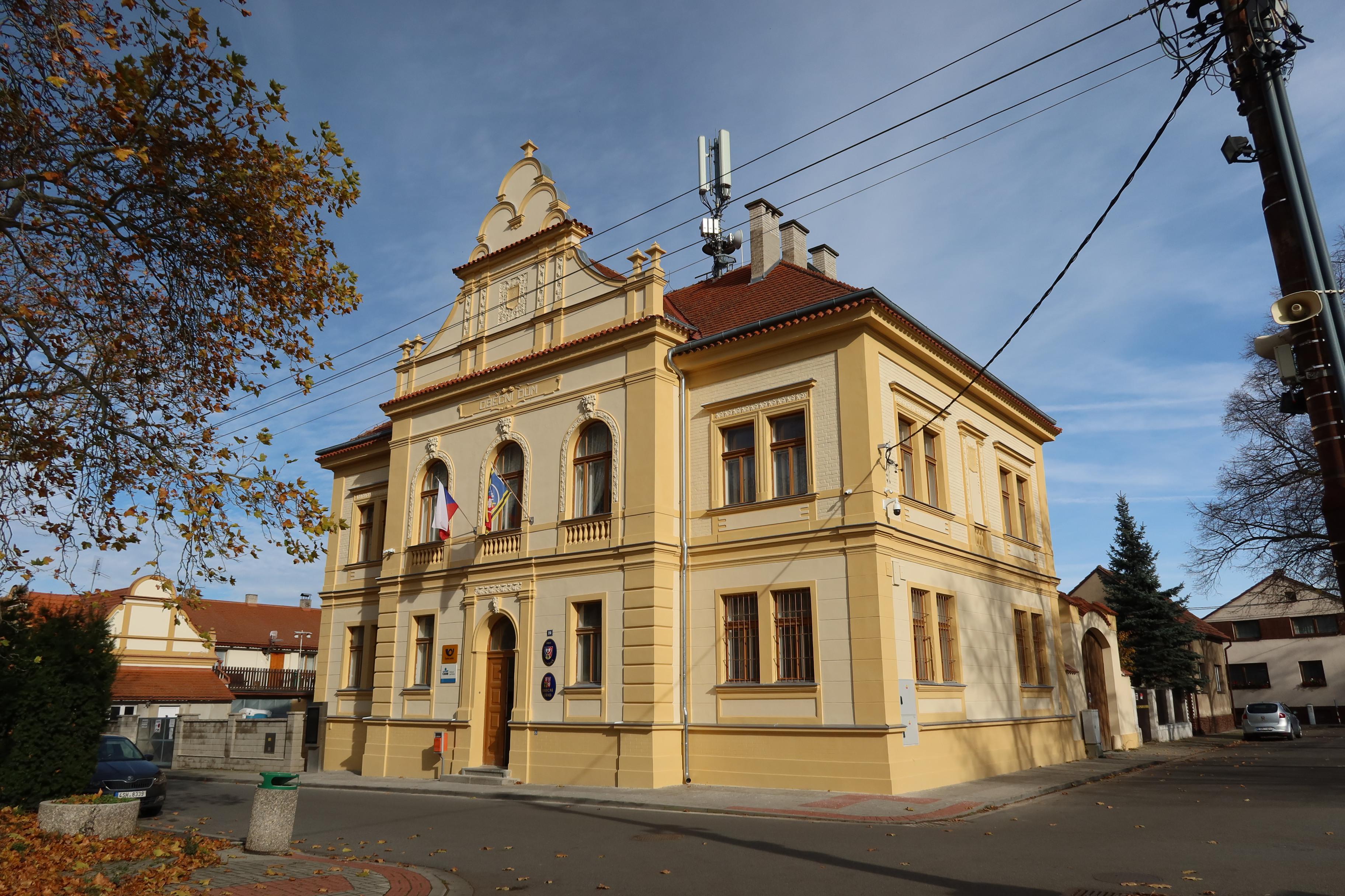 Vinařice - obecní úřad foto 5