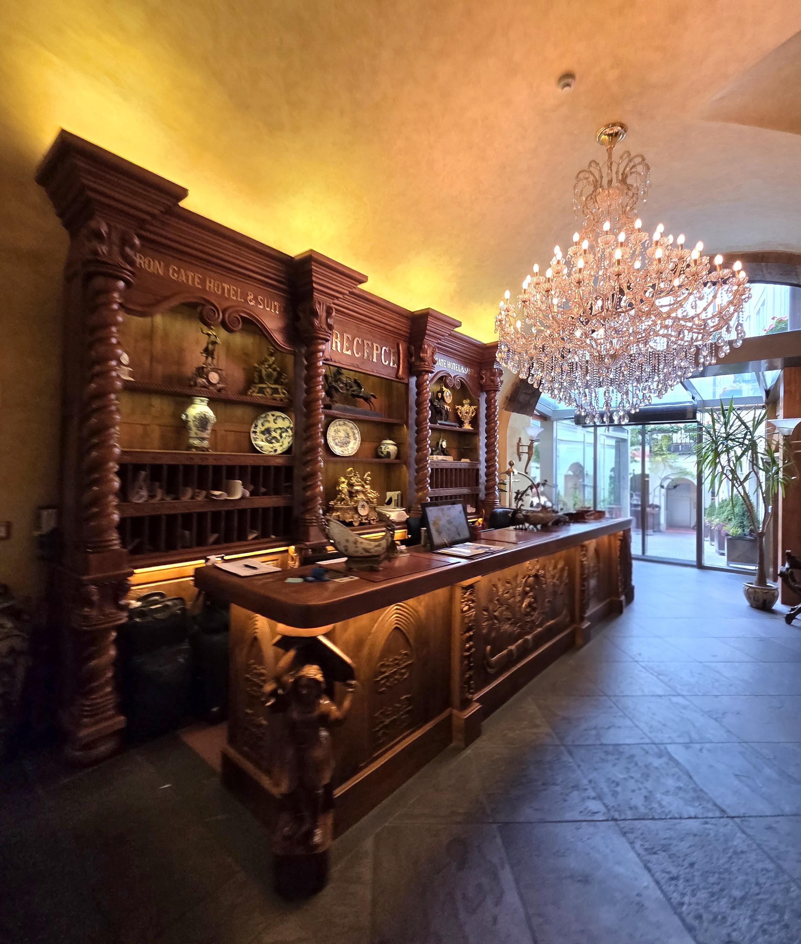 Iron Gate Hotel & Suites foto 2