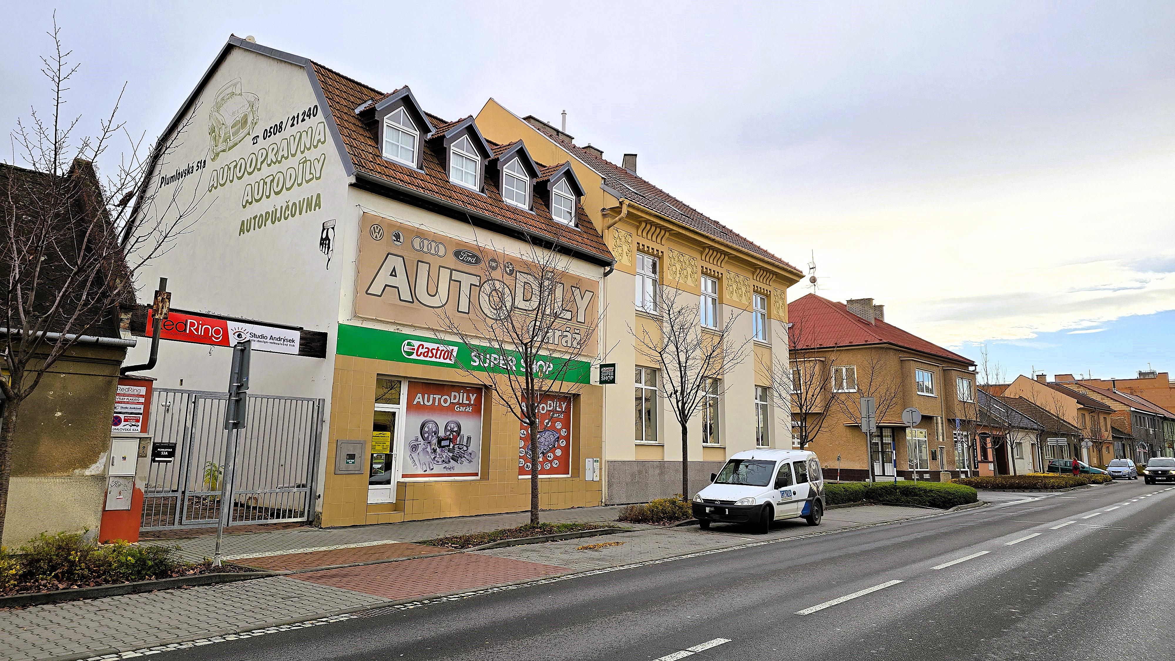 Petr Hájek, Autodíly Garáž foto 5