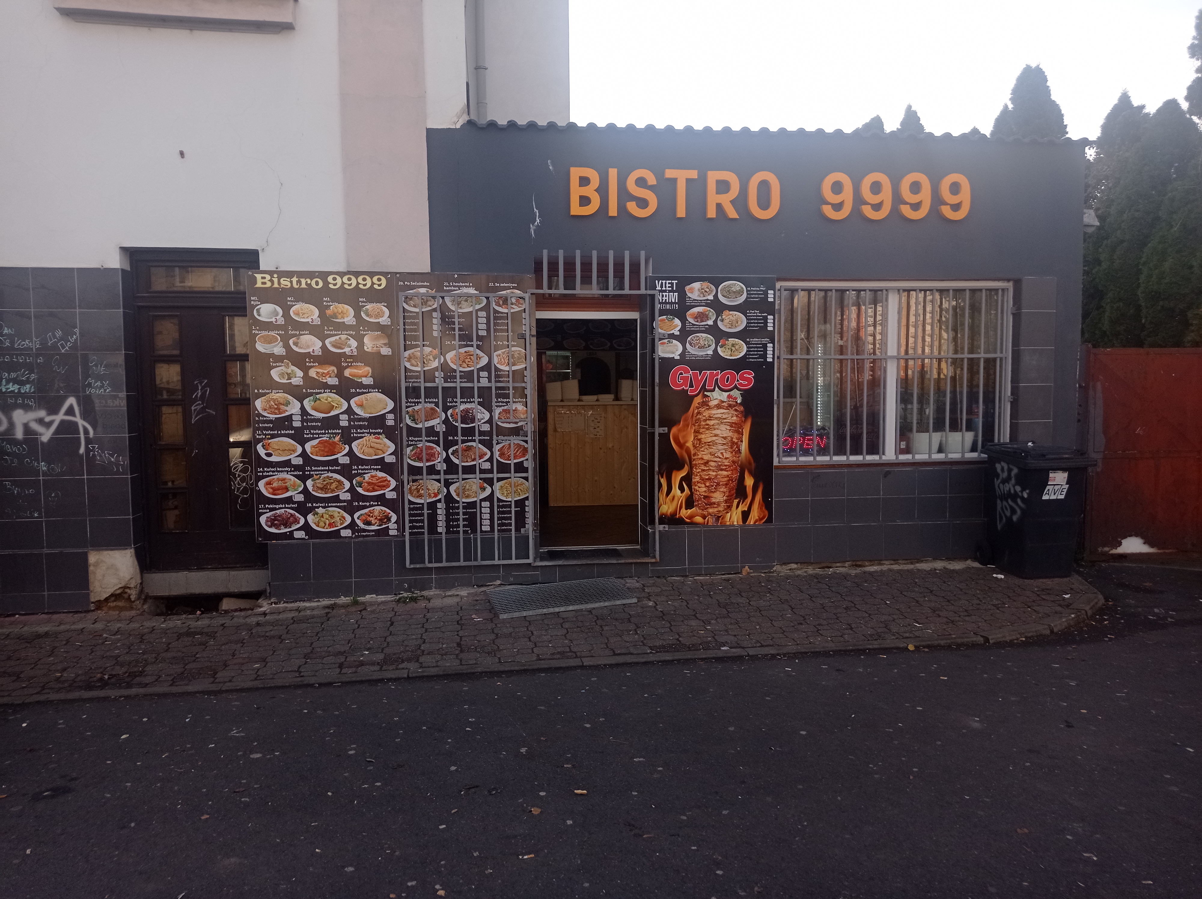 Bistro 9999 foto 3