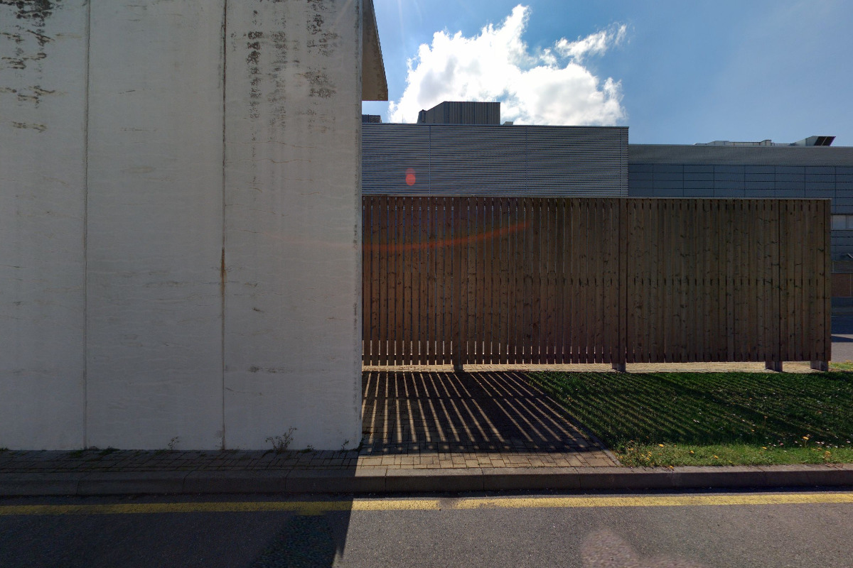 BENU - výdejní box foto 2