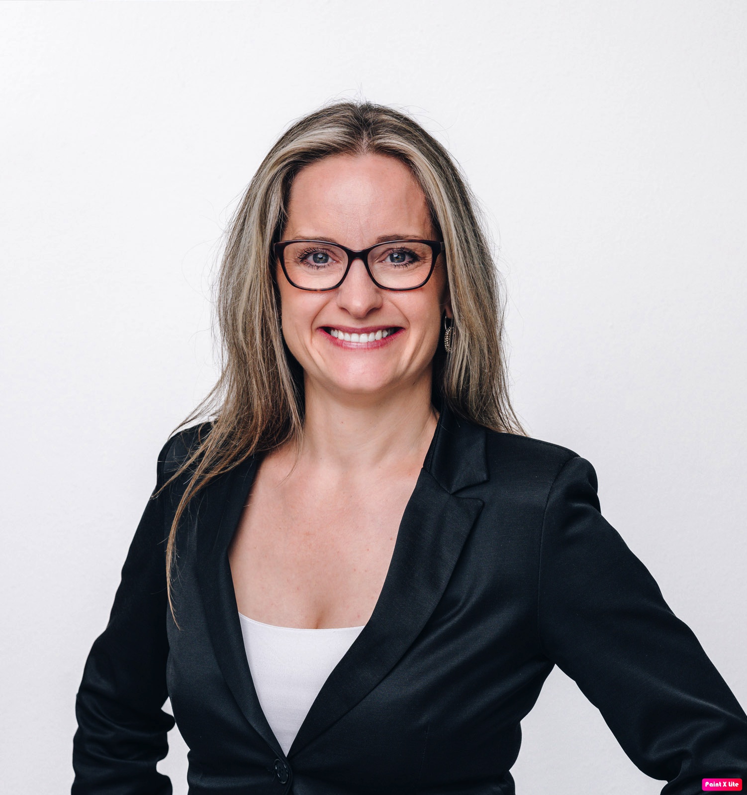 Irena Žáčková, realitní makléřka  - QARA s.r.o foto 2