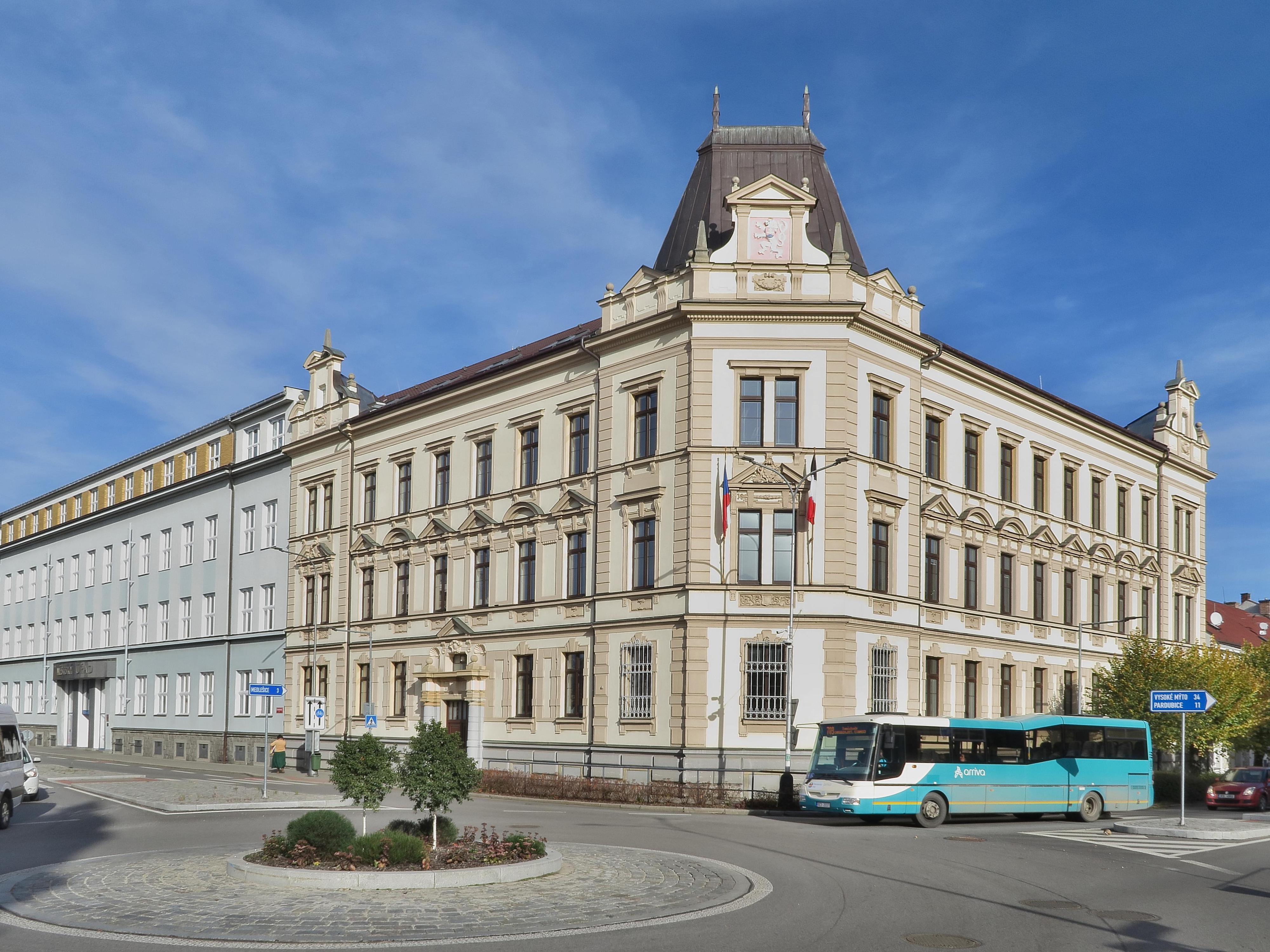 Chrudim - městský úřad foto 3