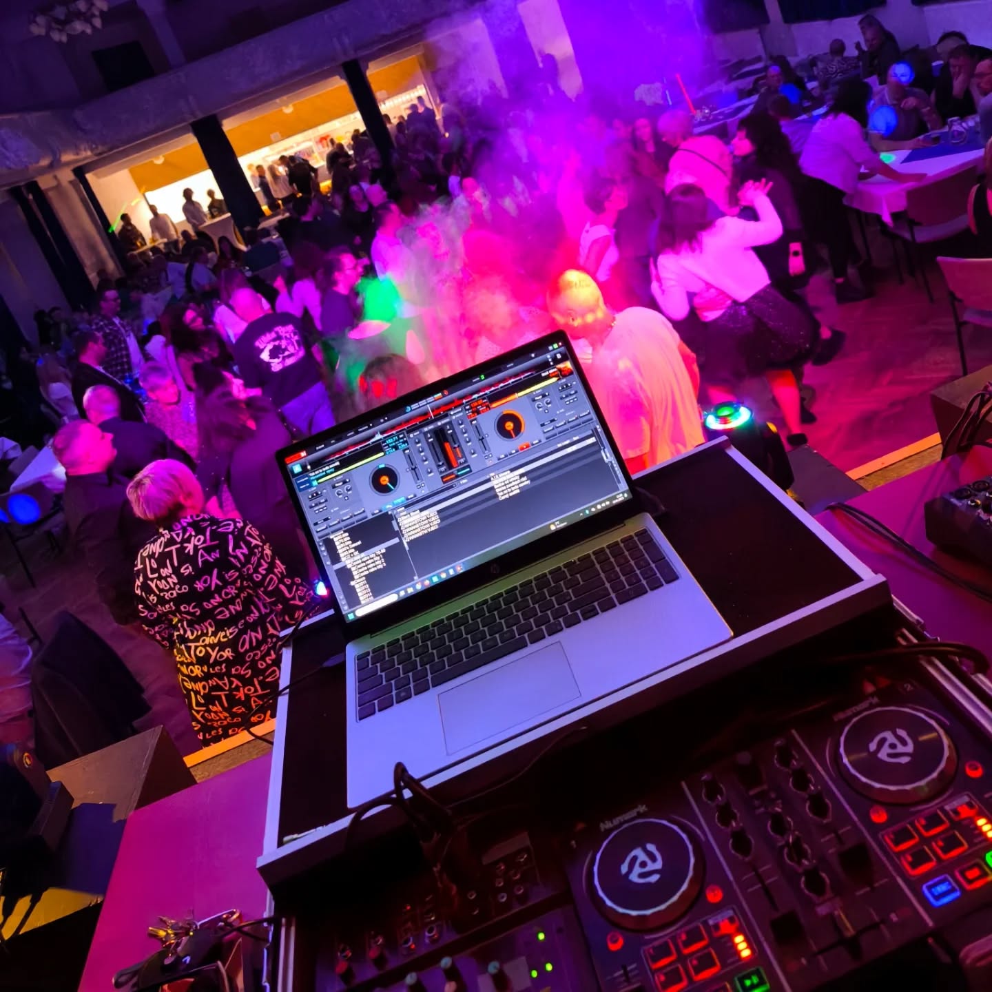 DJ na Svatbu Kostolnik foto 3