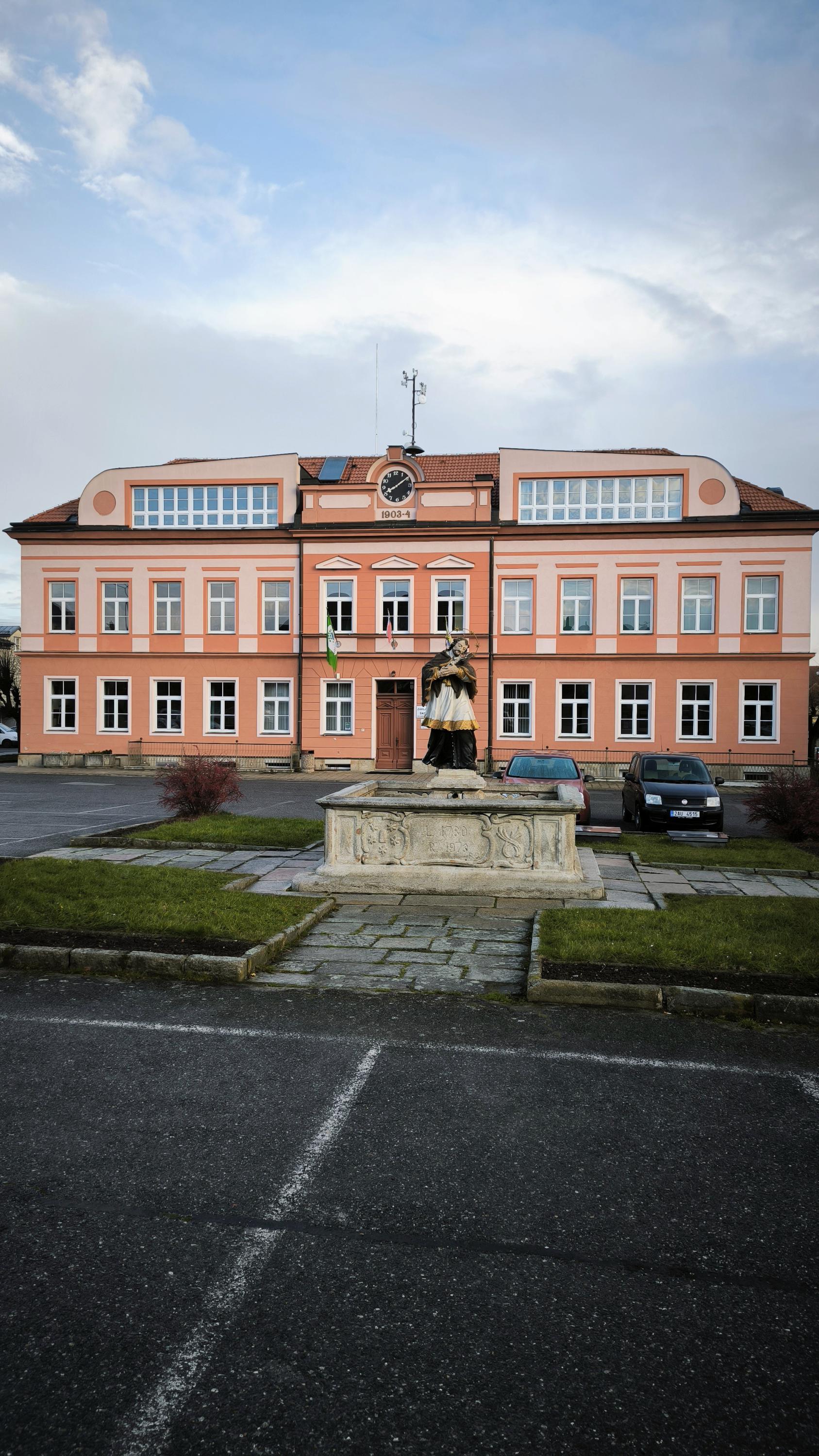 Základní škola Sira Nicholase Wintona Kunžak foto 5