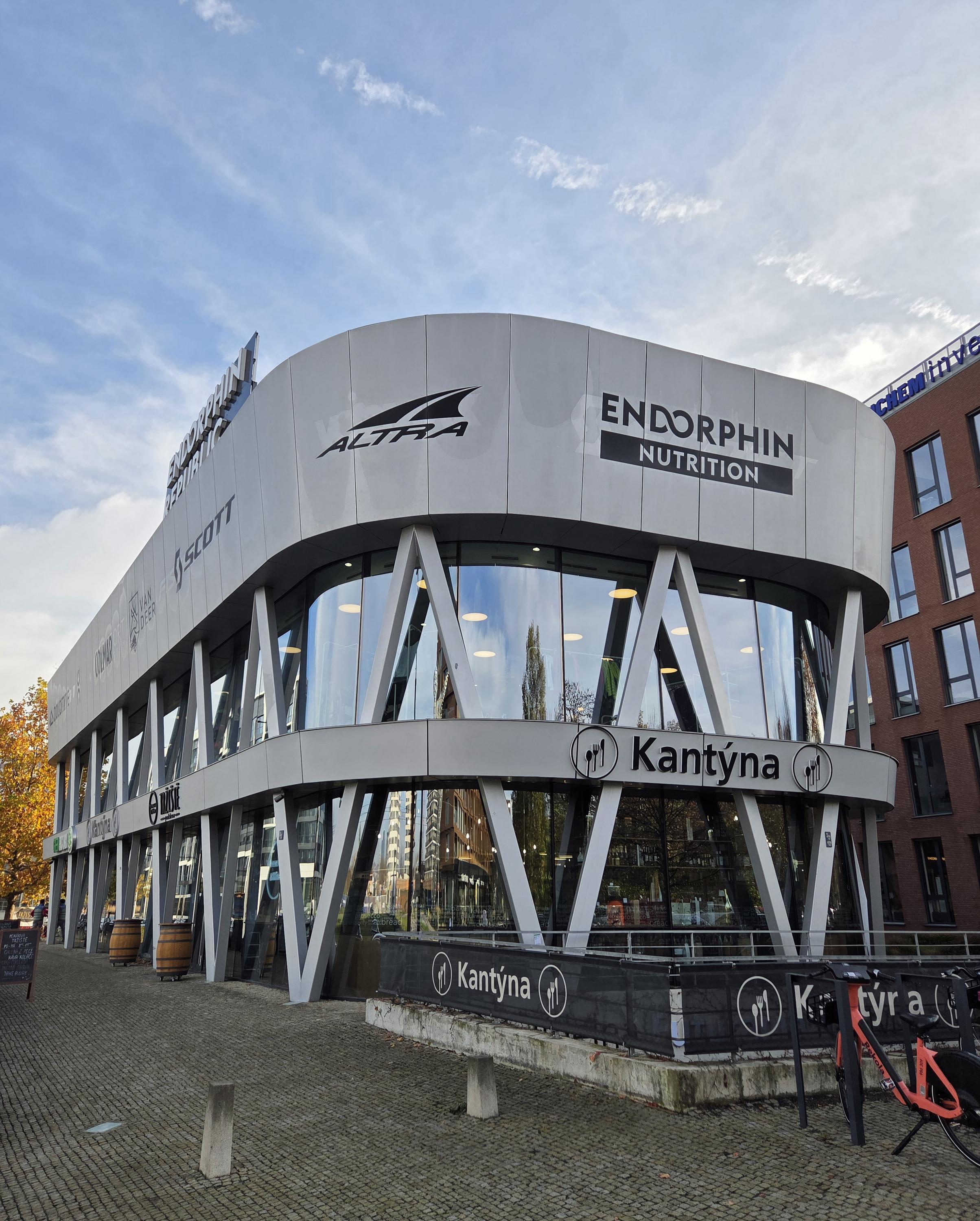 Futurama jídelna foto 3