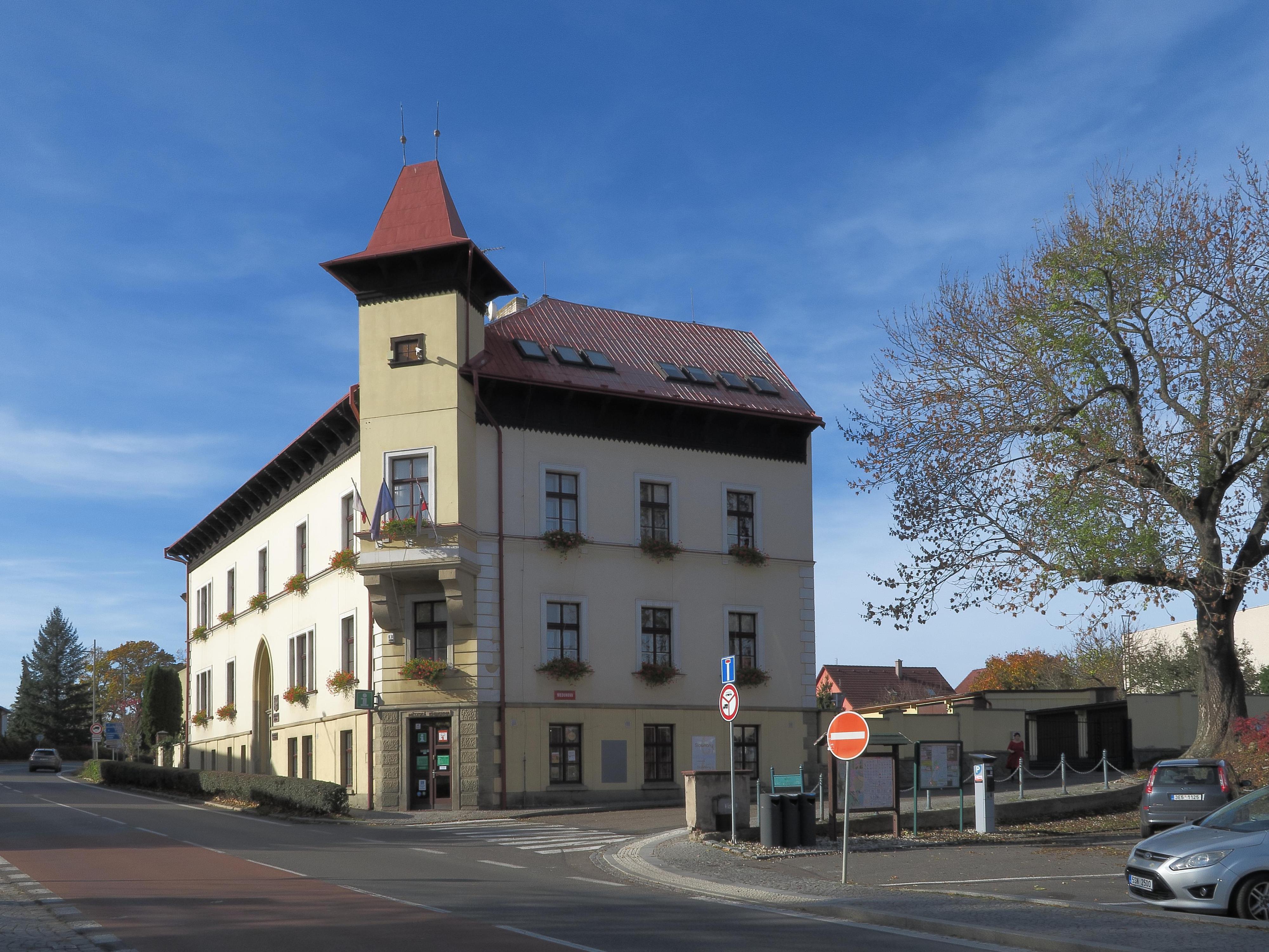 Slatiňany - městský úřad foto 5