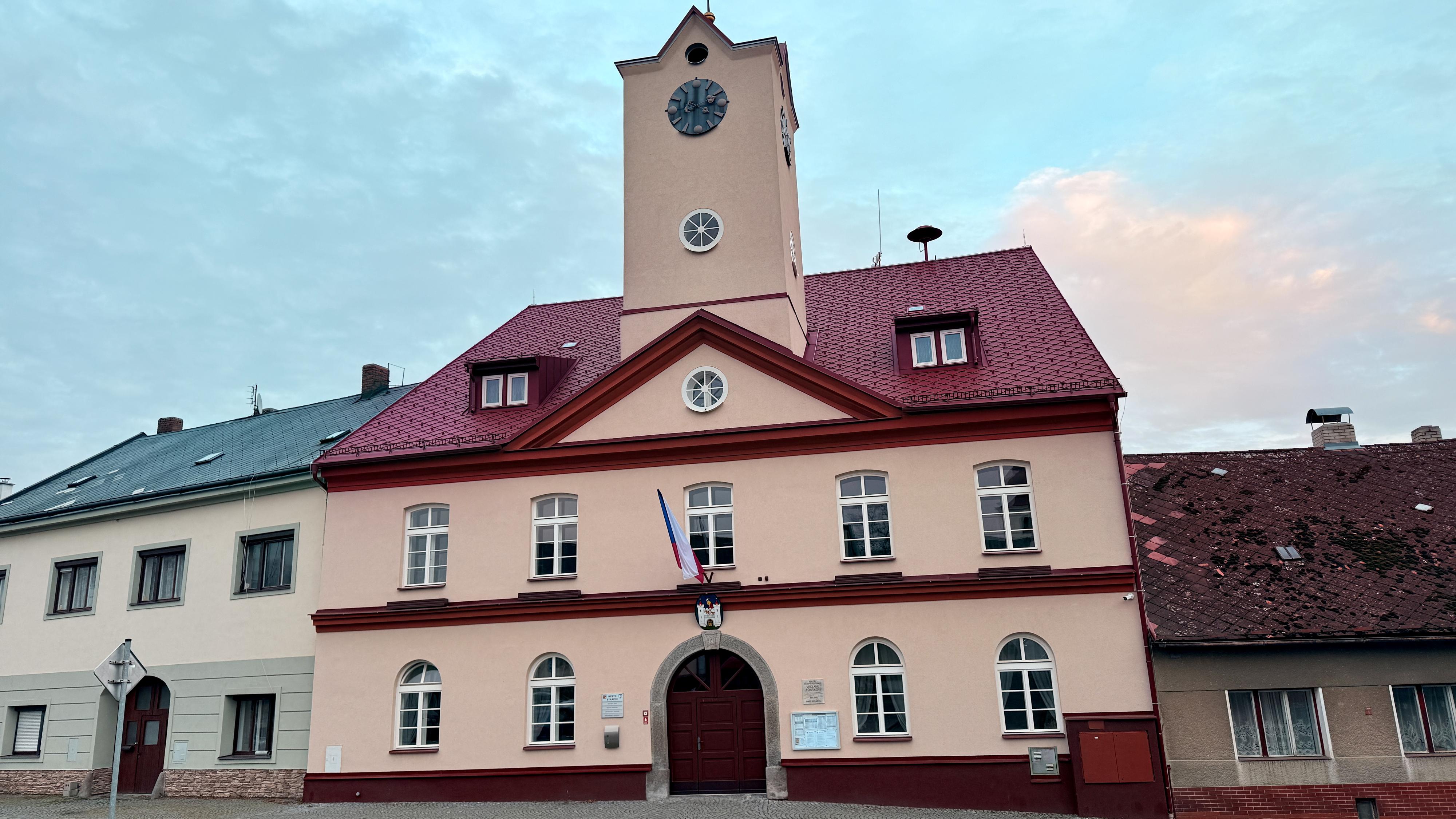 Strážov - městský úřad foto 2