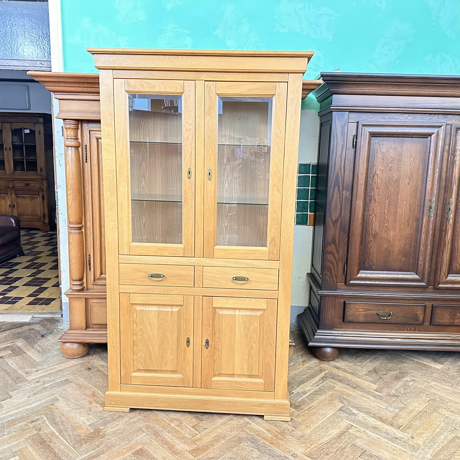 Miroslav Špicar - nábytek