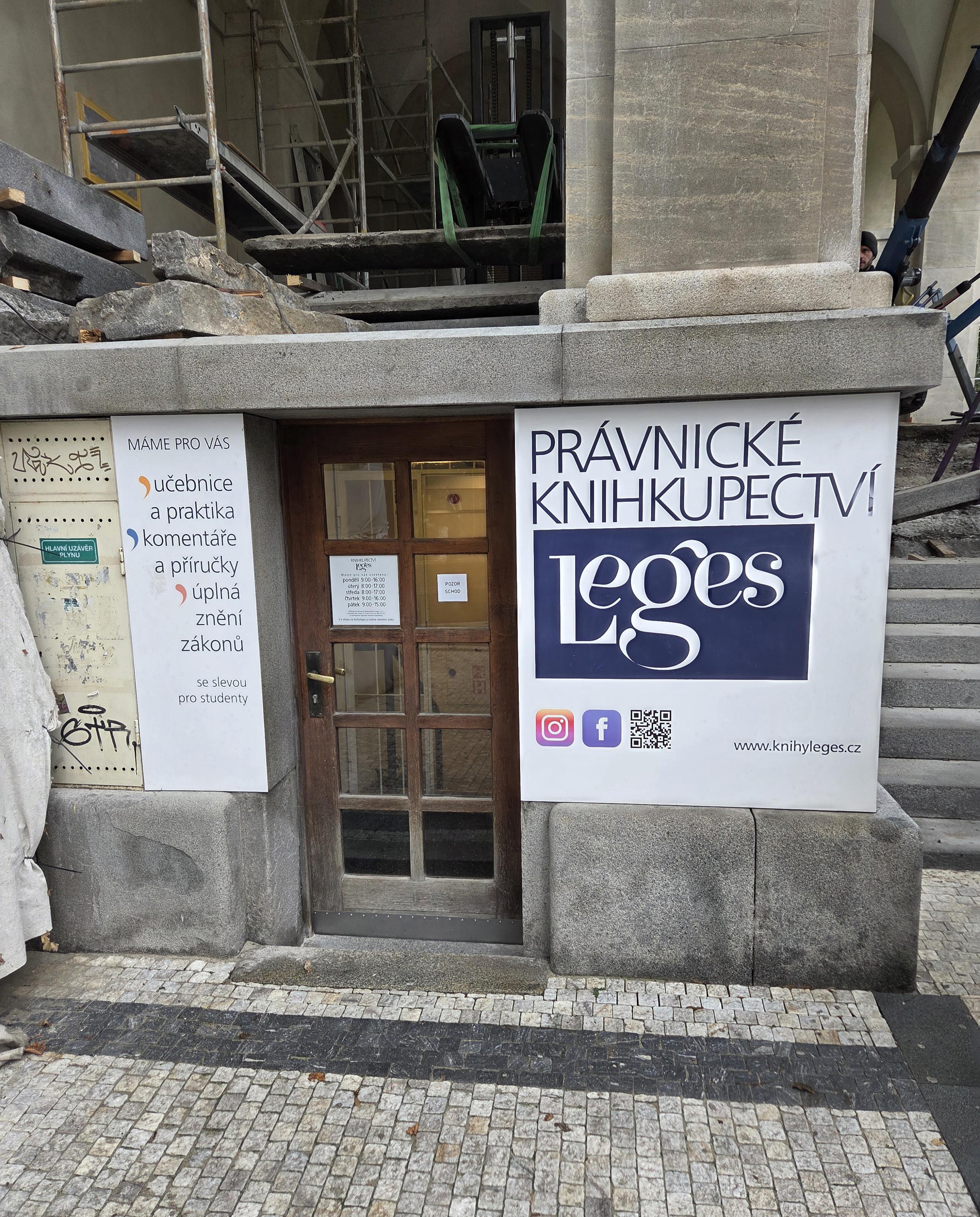 Knihkupectví Leges foto 2