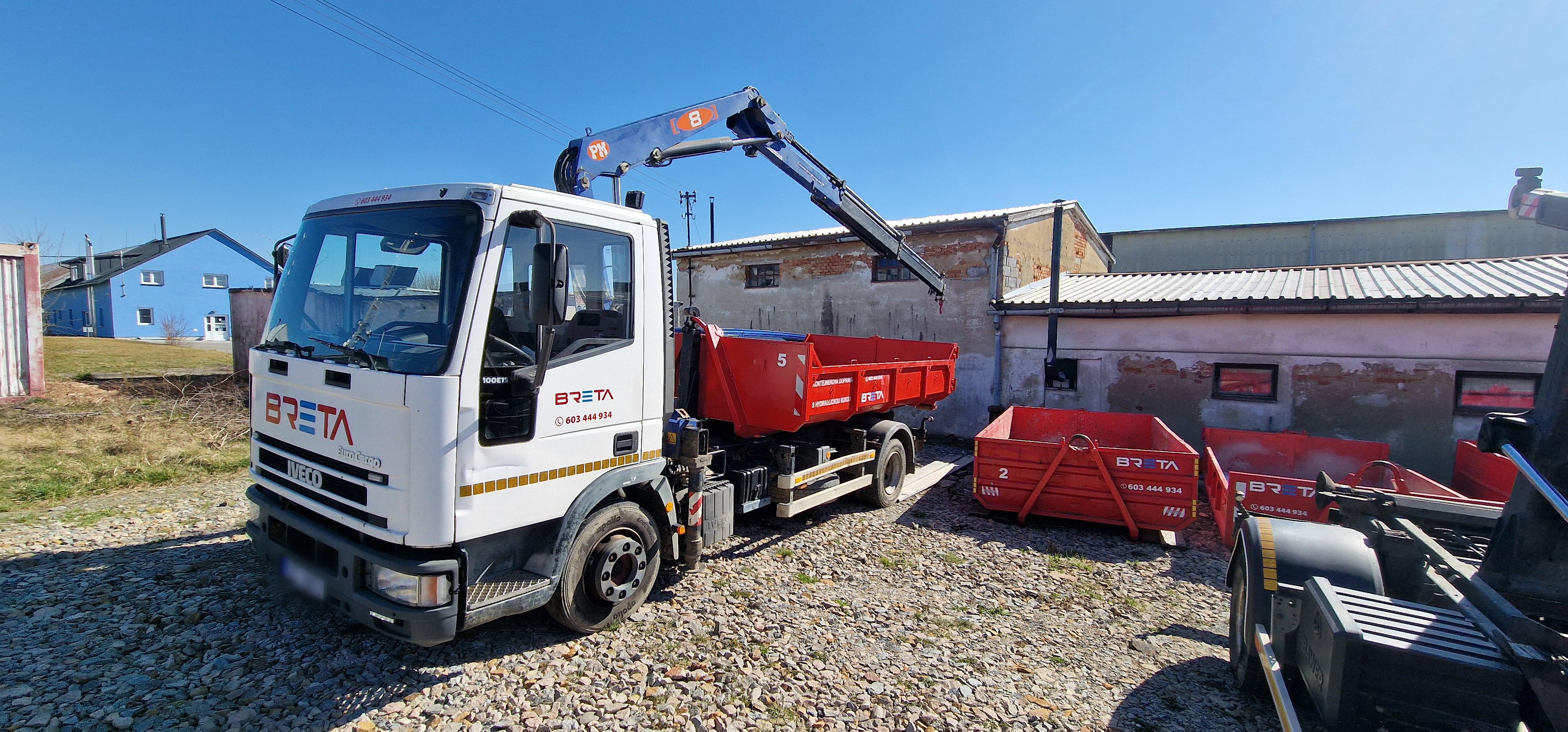 BRETA PLUS - kontejnerová doprava s hydraulickou rukou foto 3