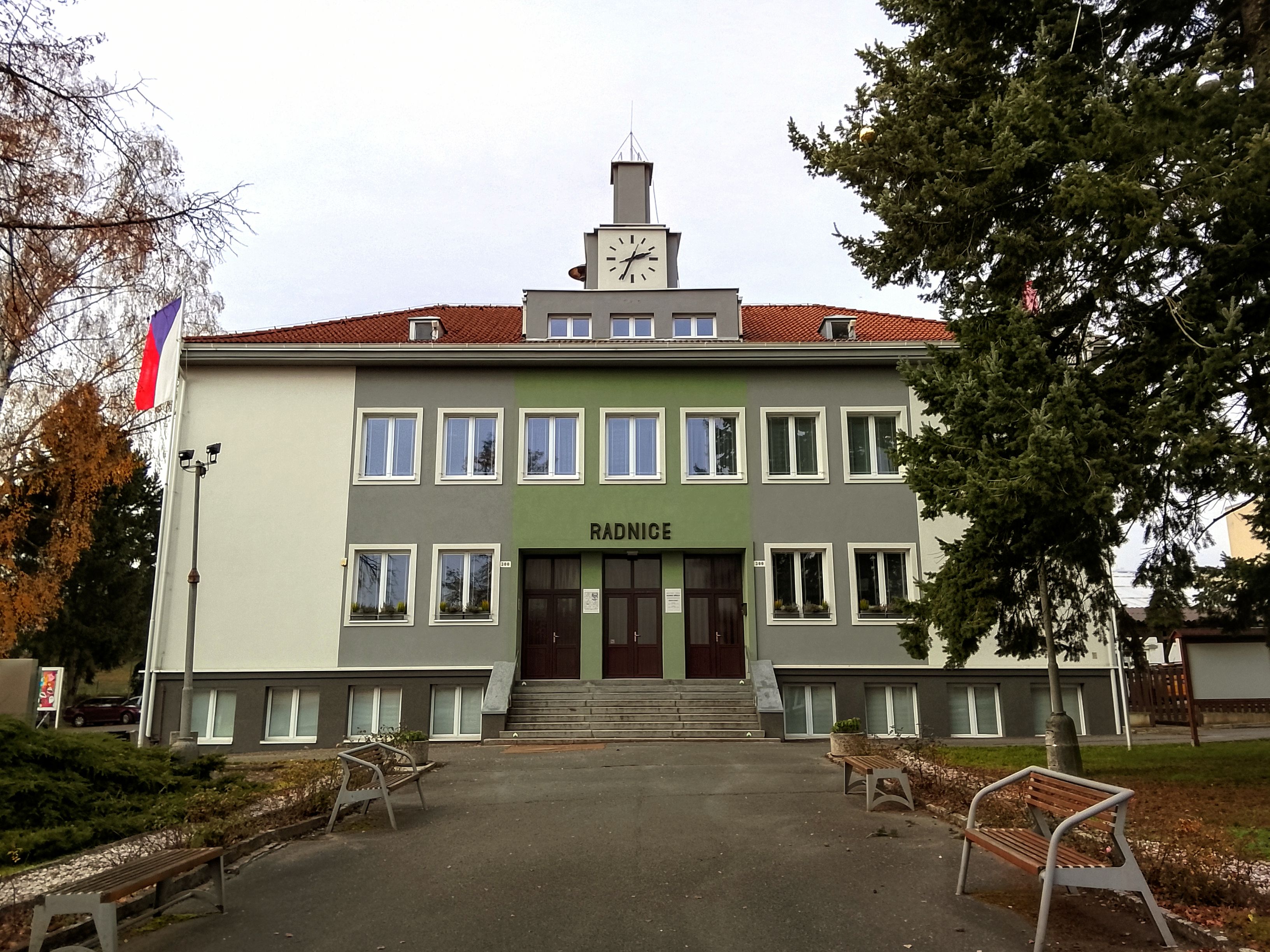 Horní Bříza - městský úřad foto 3