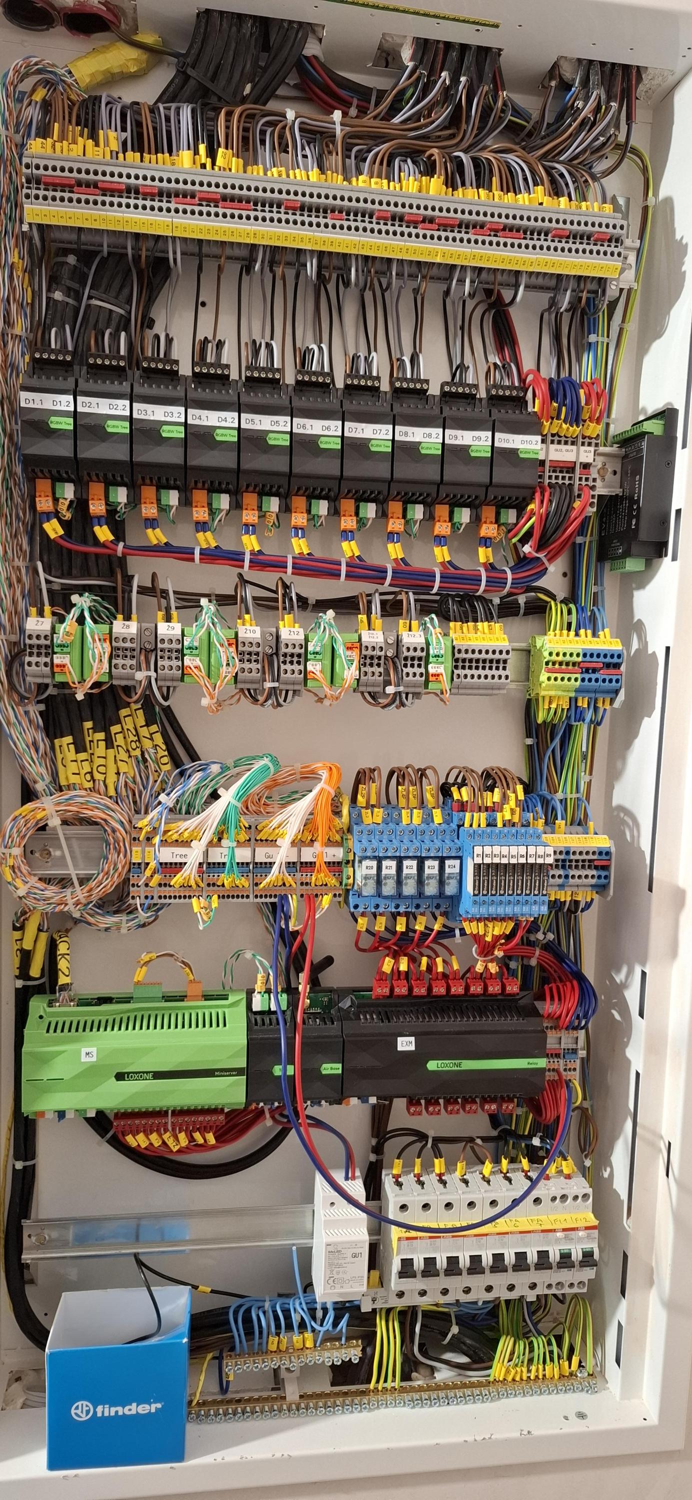 SIMONELEKTRO foto 6