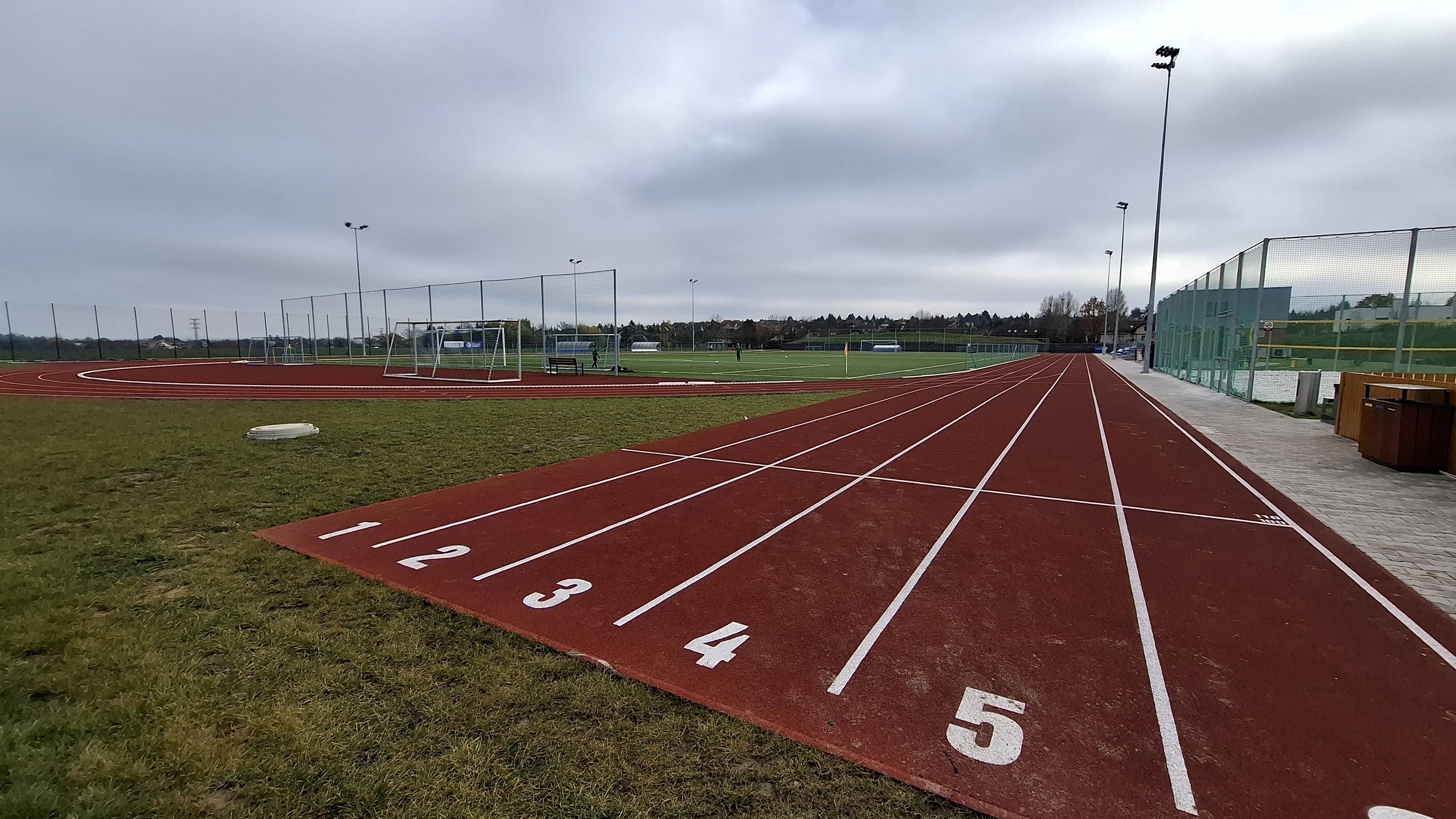 Sportovní areál Jesenice foto 6