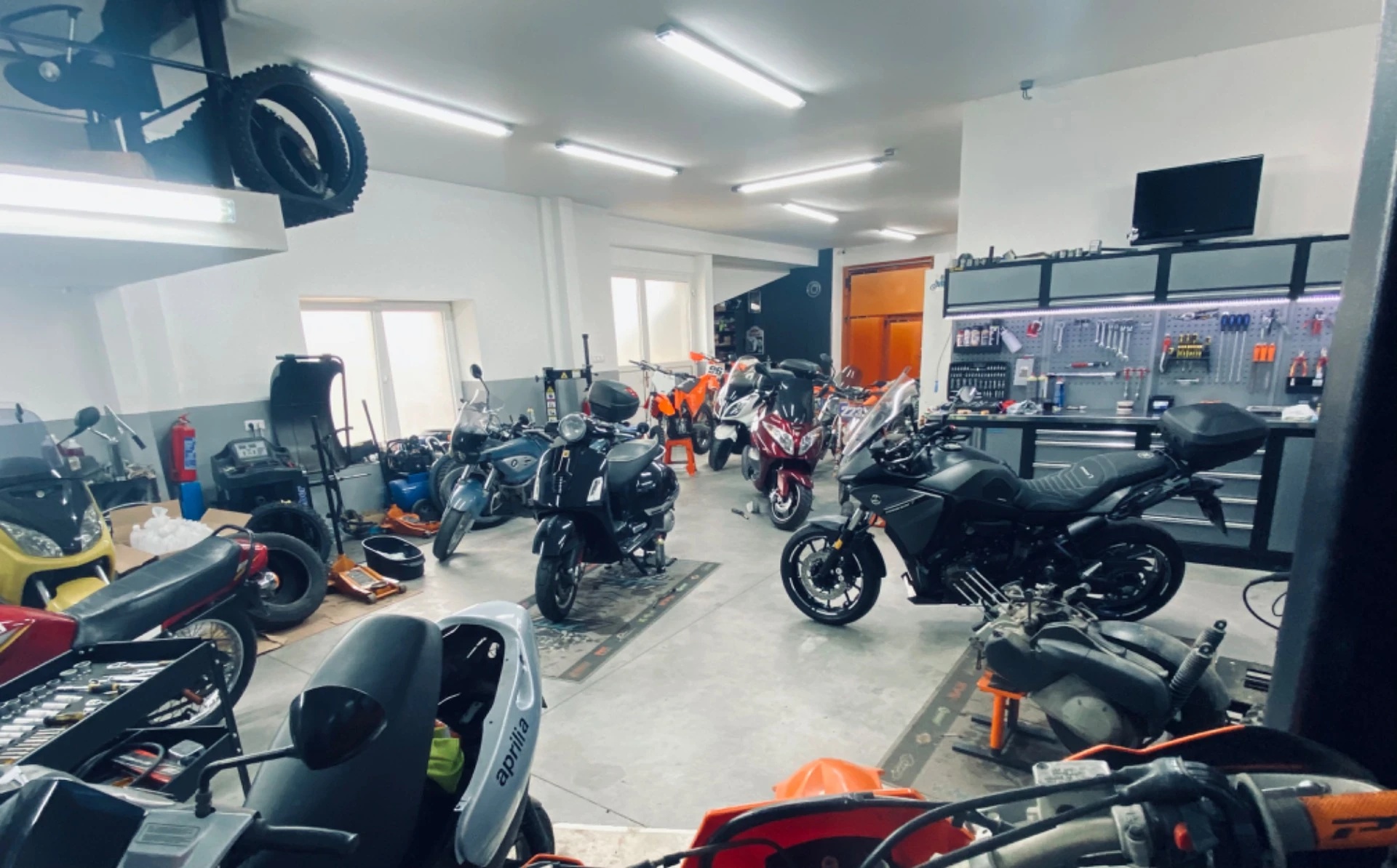 MOTOSHOP171- MOTOSERVIS foto 2