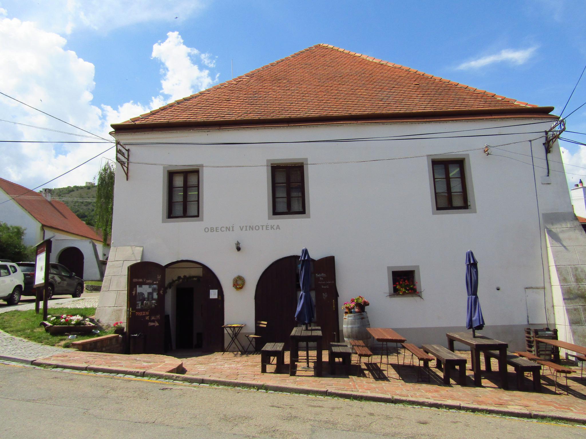 Vinařská stodola Pavlov